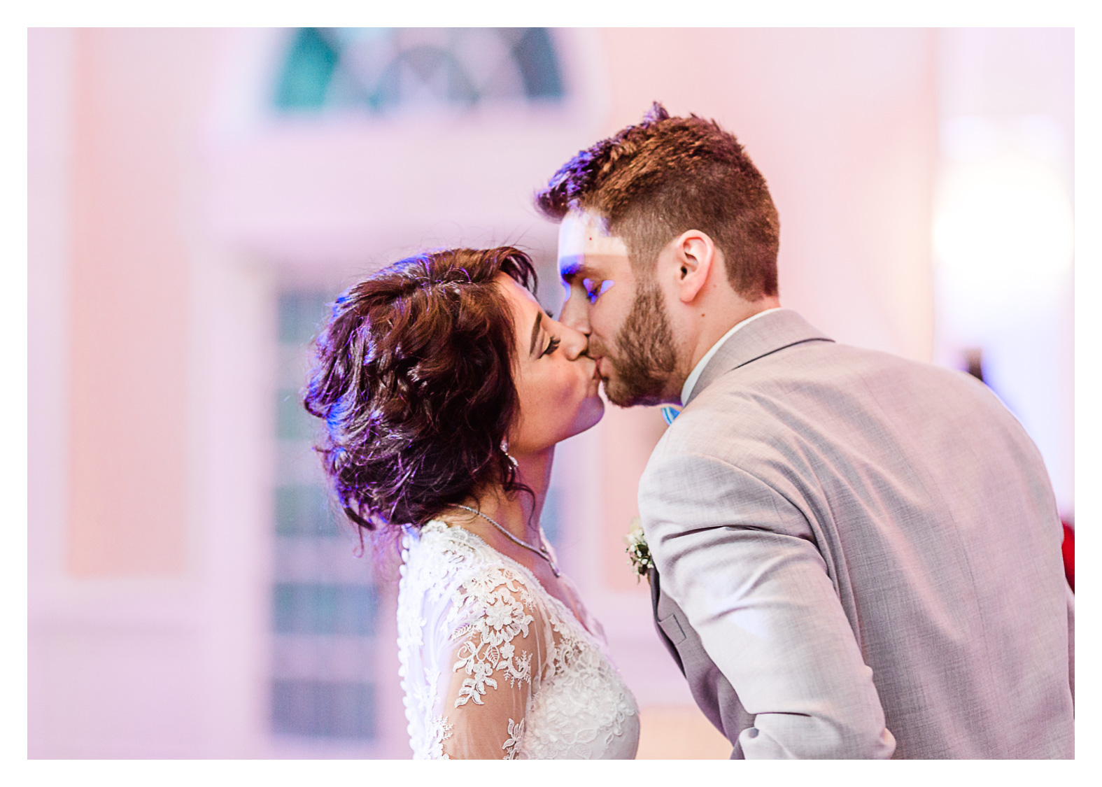 manassas-virginia-wedding-reception-foxchase-manor-bride-groom-first-dance-pink-intimate-kiss.jpg