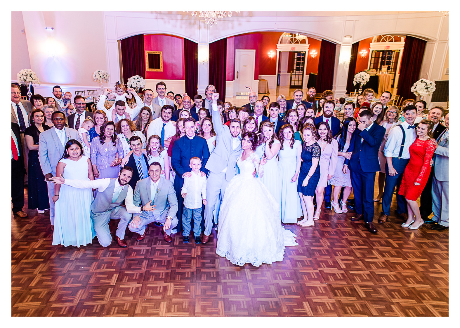 foxchase-manor-wedding-reception-wedding-guests-group-picture.jpg