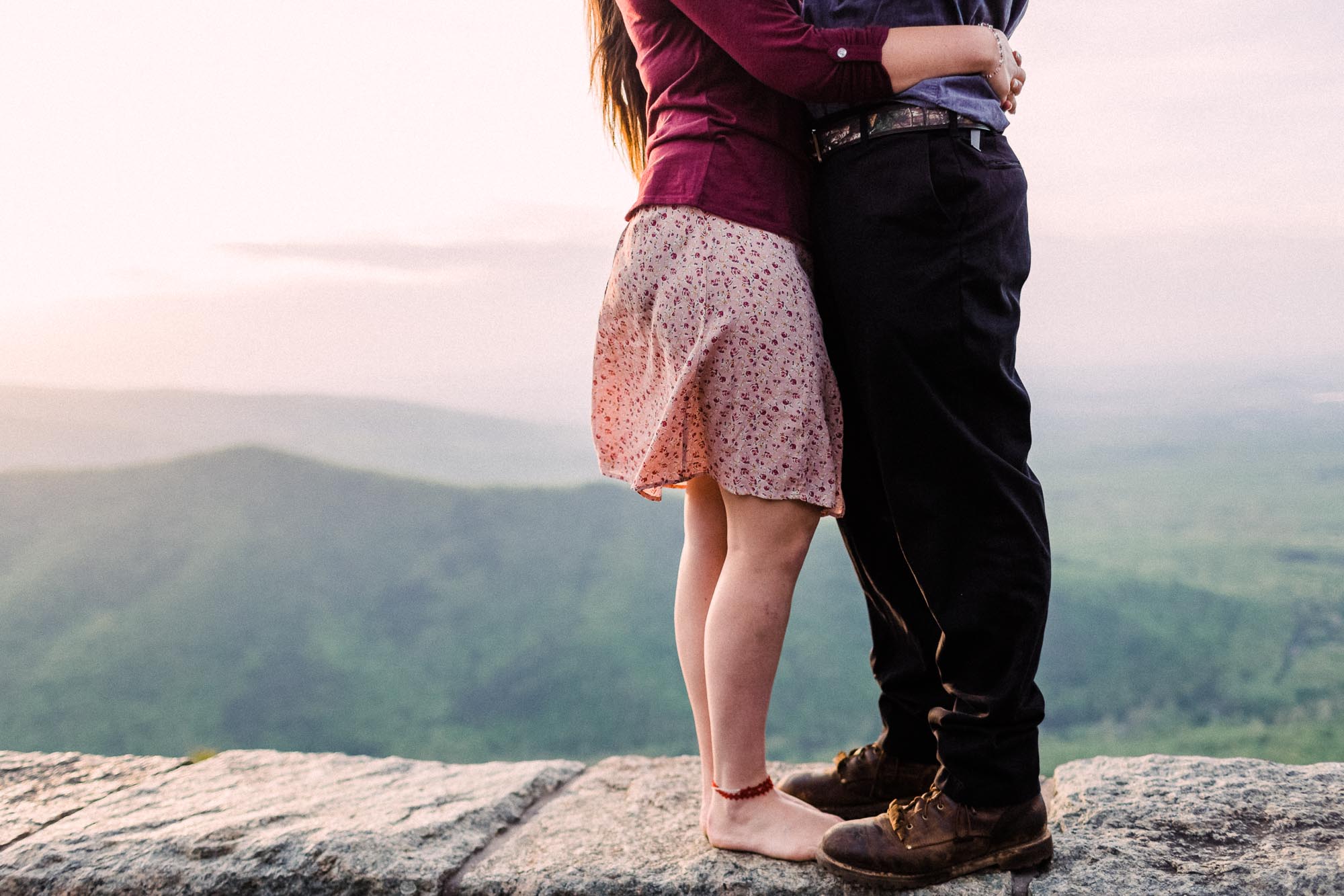 charlottesville-engagement-session-mountain-outdoor-engagement-session-virginia-blue-ridge-romantic-couples-session-3.jpg
