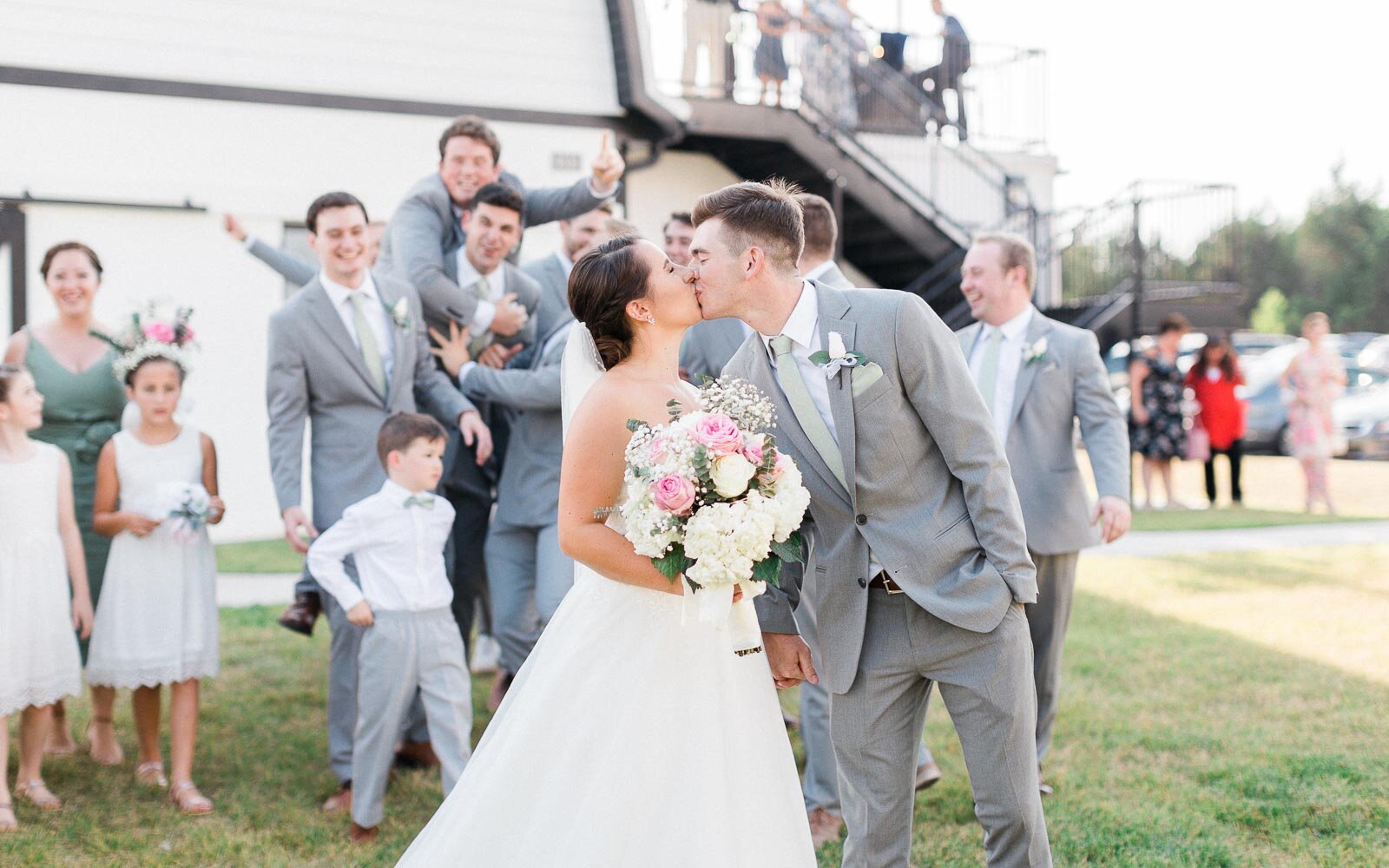 sweeney-barn-wedding-manassas-virginia-best-wedding-photographer-gainesville-wedding-9.jpg