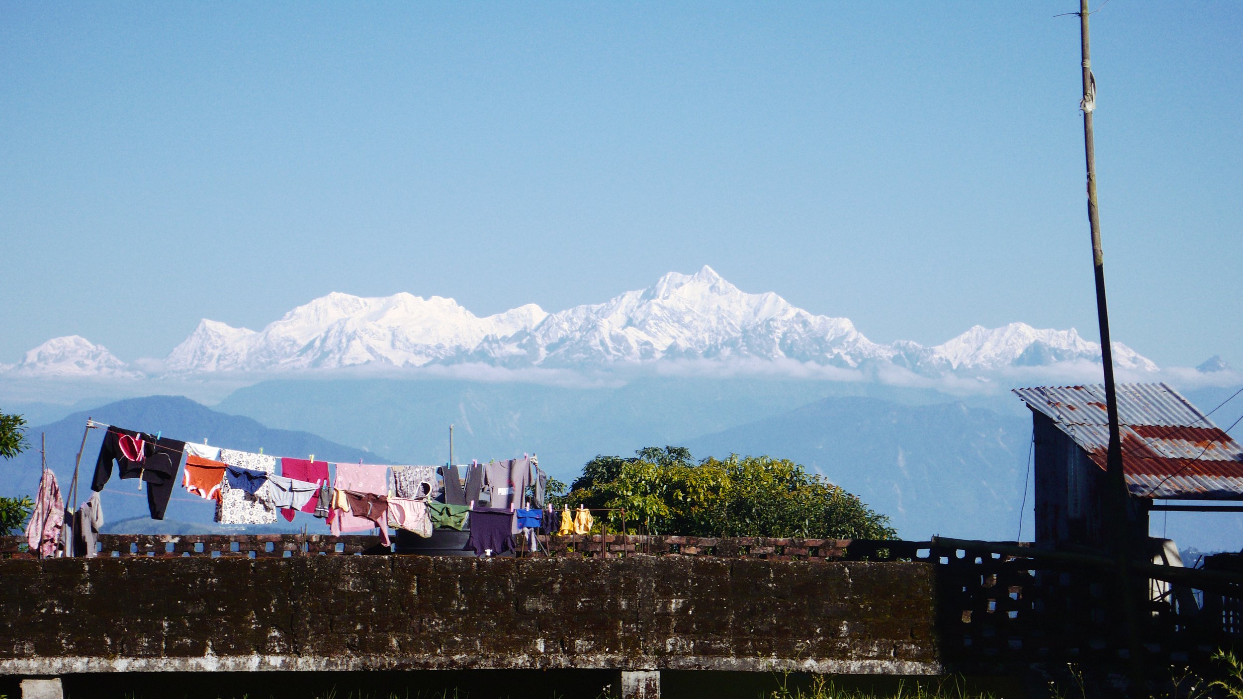 Clothes and Mt. Kanchenjunga.jpg