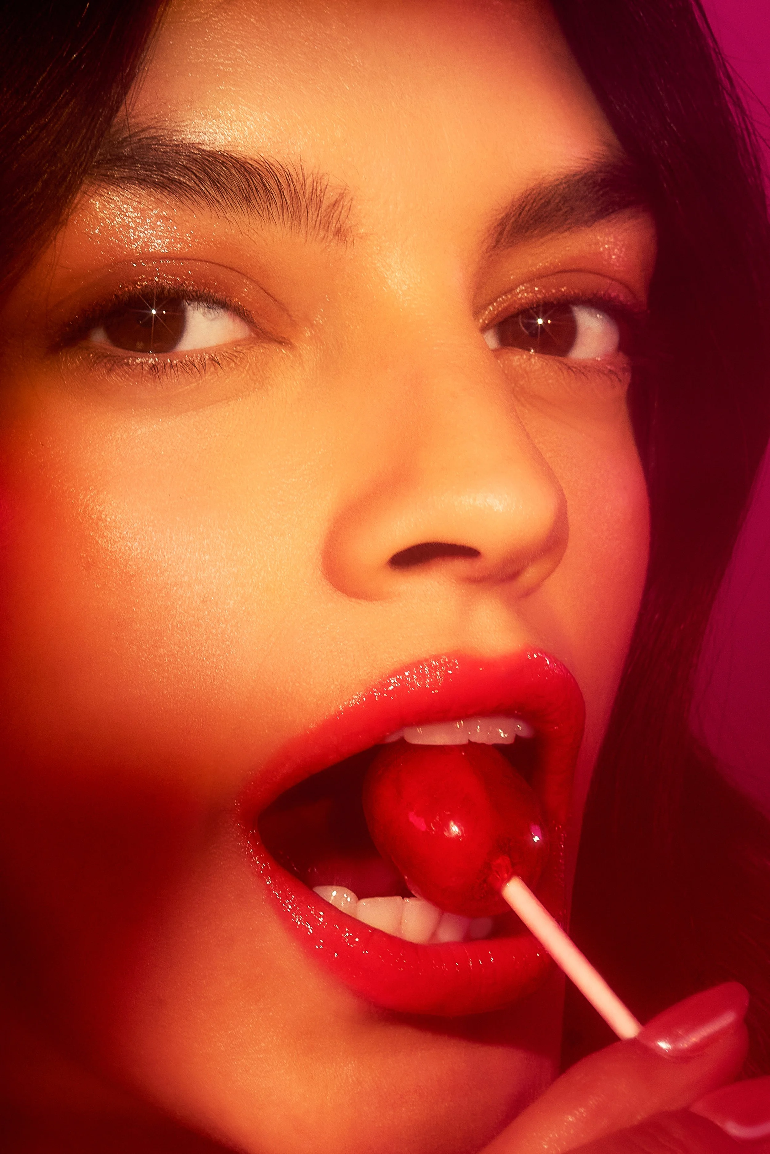 COS050123LOOKHolyGrailBeauty__050.jpg