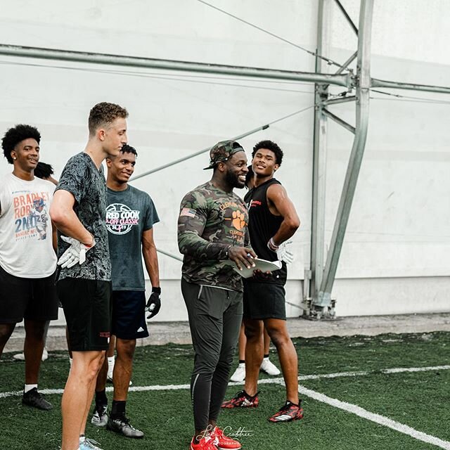 I&rsquo;ve seen the wave 🌊...I can slide with out the 🏄 
FYI: I&rsquo;m gonna call plays next.

#LabBros #HustleInc7V7 #TWJay #YKTV #Technique #LukeCrabtree #DialItUpJay #DuckDuckGoose #FindTheDuckTony #TheLabJustMakesYouDifferent