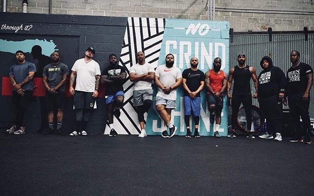 NO GRIND, NO SHINE

FLEX 💪🏾 FRIDAY live from PBE. Blessed to see another Friday with the gang and most importantly HAPPY JUNETEENTH.

#TWJay #PBE #TheLab #FlexFriday #TheLabJustMakesYouDifferent