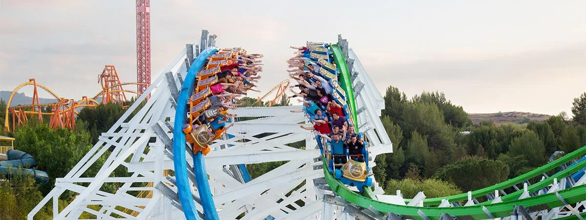 rent-a-bus-six-flags-magic-mountain.jpg