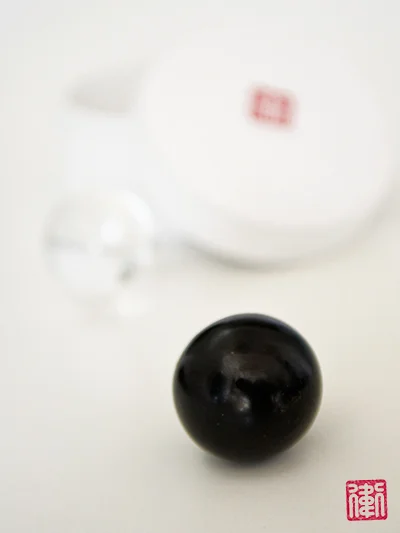 CHI WORKS - Pack shot yinyang 2.jpg