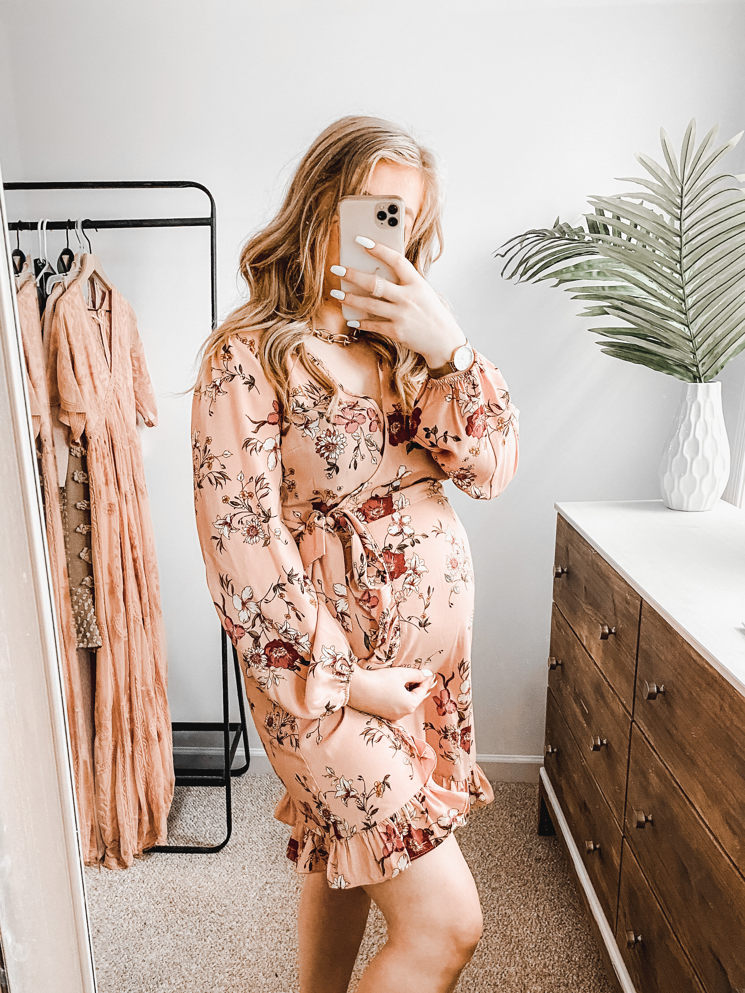 Bump & Nursing Friendly Summer Tops & Dresses - The Budget Babe