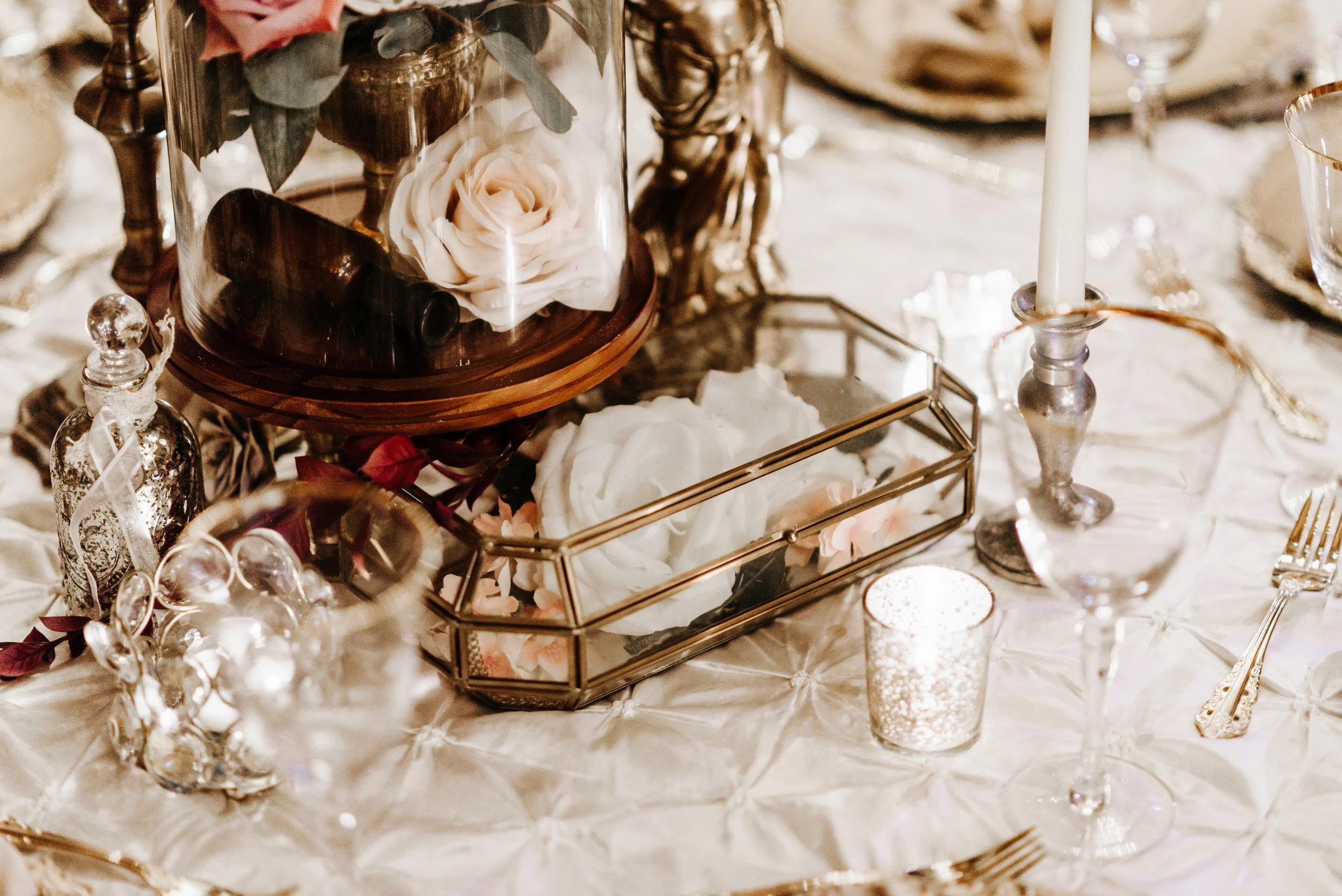Grant-Station-Styled-Shoot-Whimsical-Moody-Fairytale-Wedding-Photography-by-V-9890.jpg
