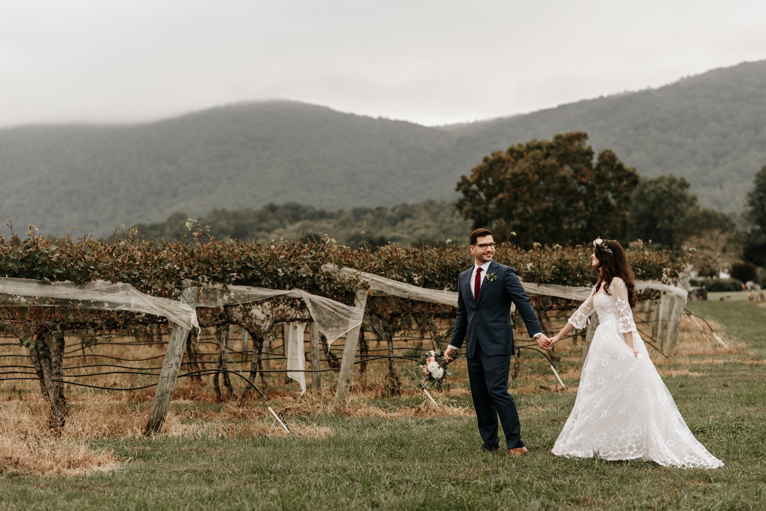 Veritas-Vineyards-and-Winery-Wedding-Photography-Afton-Virginia-Yasmin-Seth-Photography-by-V-2687.jpg
