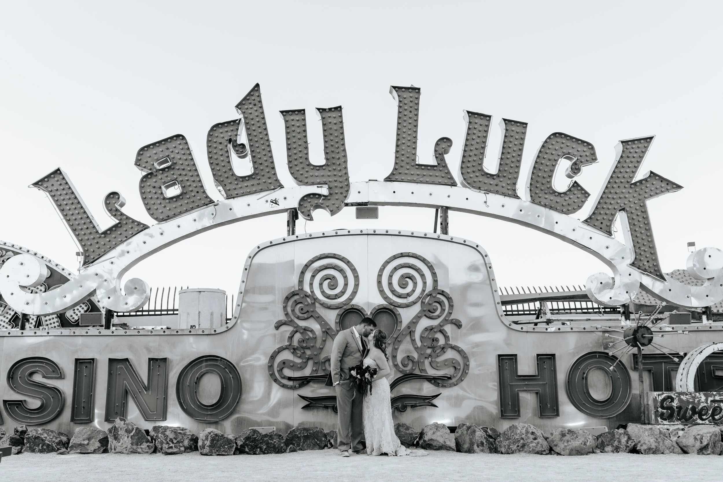 Neon-Museum-Wedding-Las-Vegas-Nevada-Golden-Nugget-Photography-by-V-Ally-and-Dan-3232.jpg