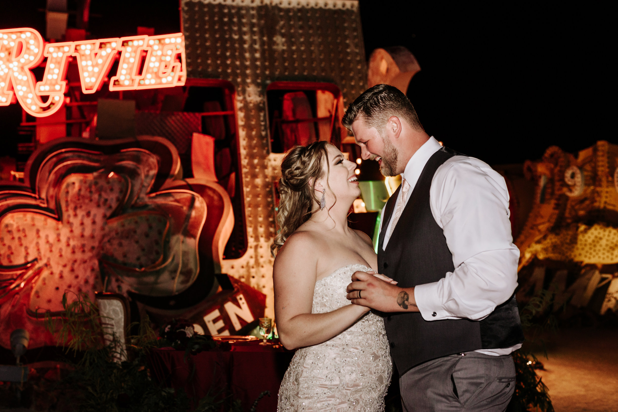 Neon-Museum-Wedding-Las-Vegas-Nevada-Golden-Nugget-Photography-by-V-Ally-and-Dan-7140.jpg