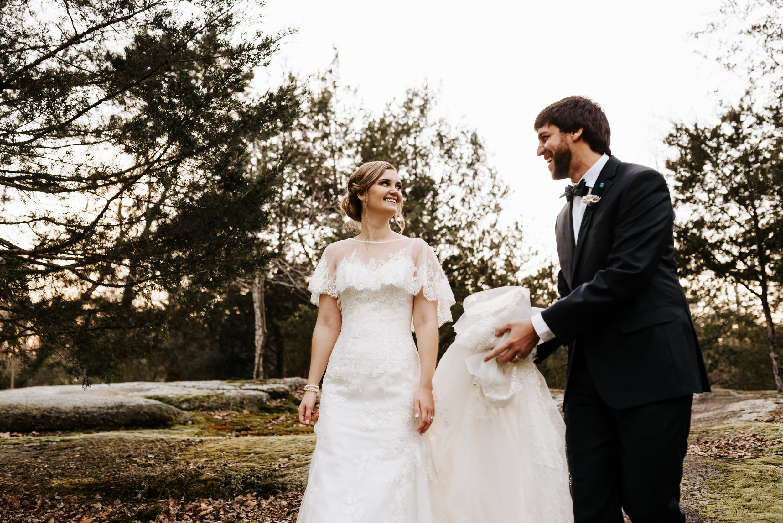 Katie-Stephen-Wedding-Mill-at-Fine-Creek-Richmond-Wedding-Photography-by-V-5049.jpg