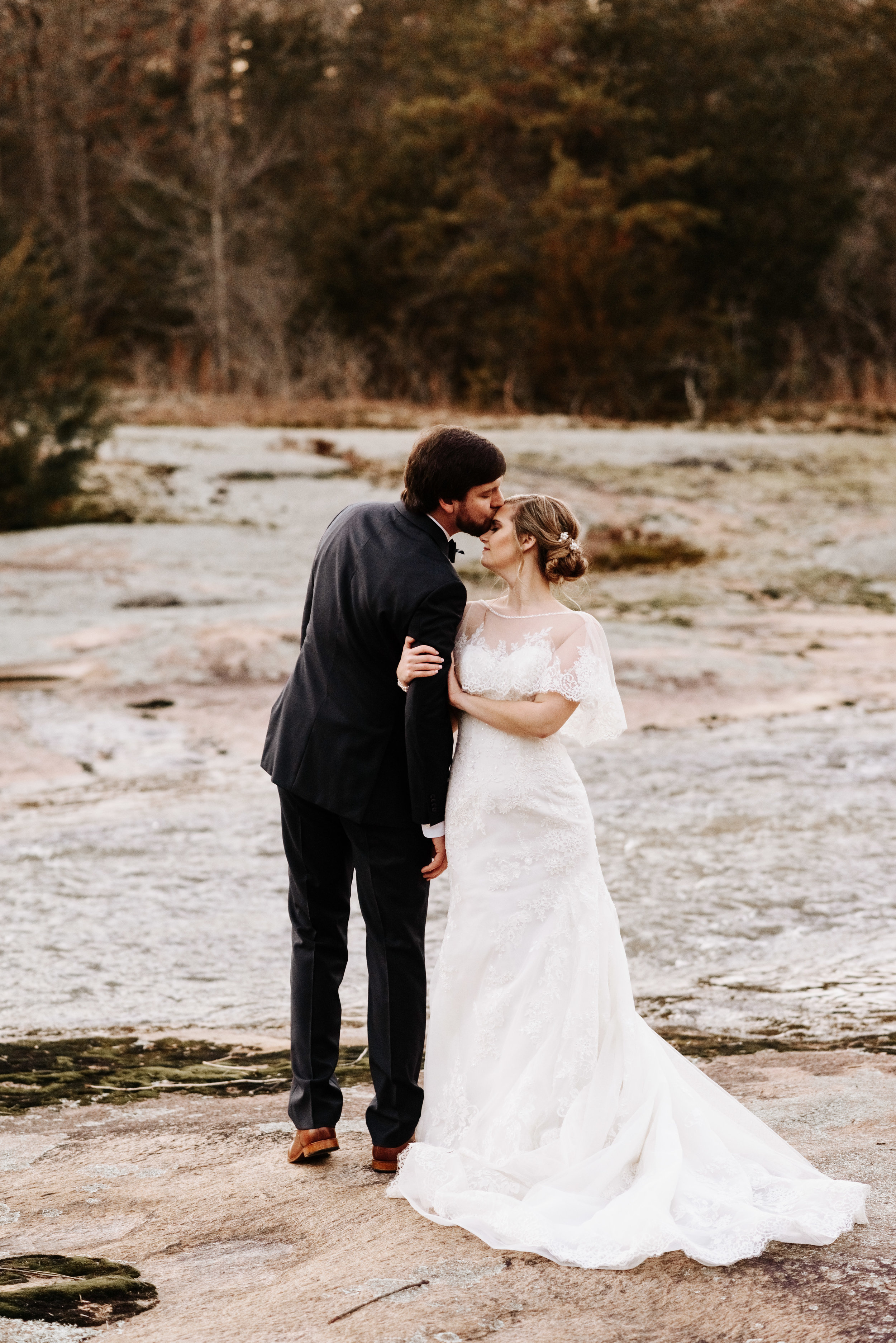 Katie-Stephen-Wedding-Mill-at-Fine-Creek-Richmond-Wedding-Photography-by-V-8901.jpg