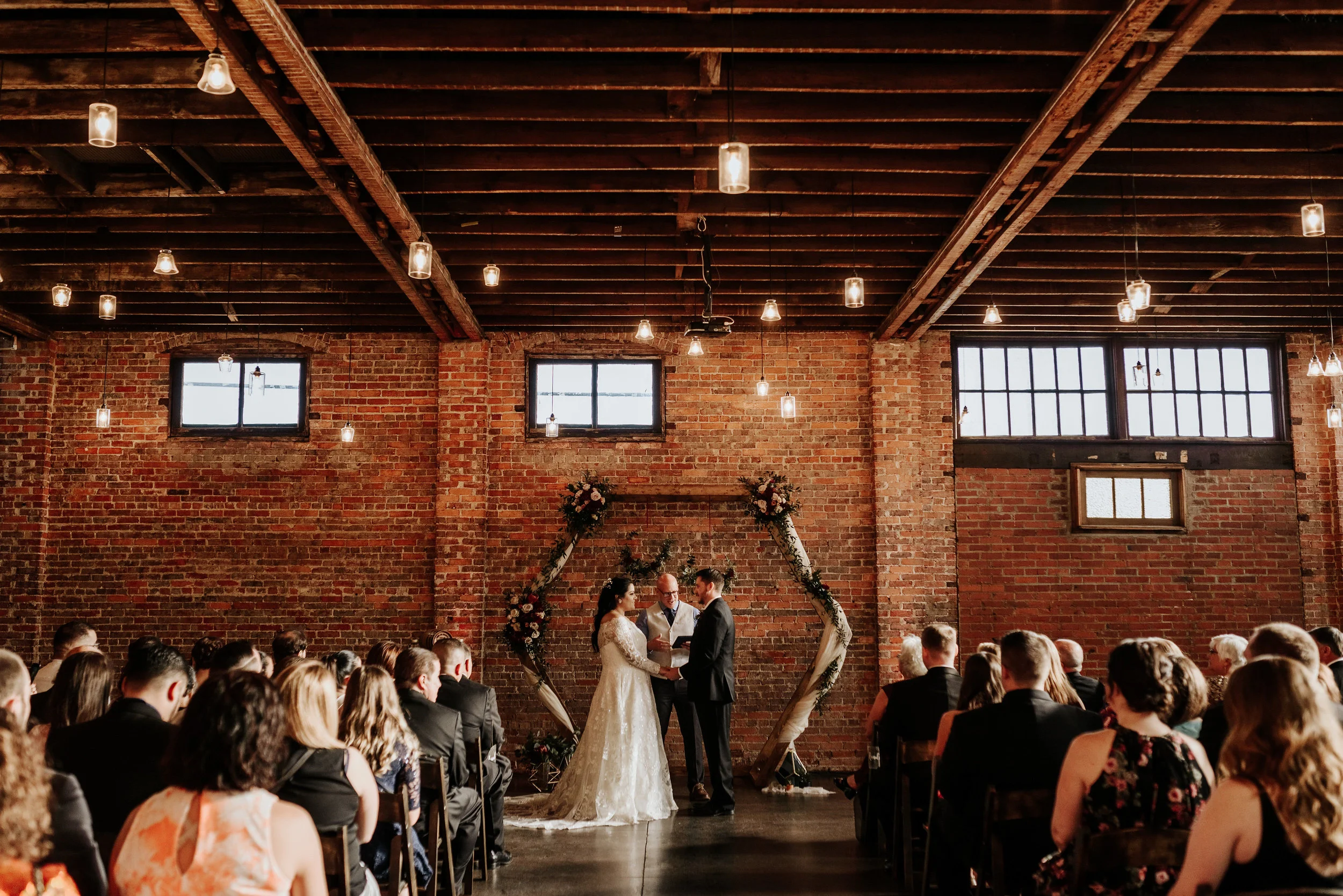 Melissa_Chris_Wedding_Cavu_Tampa_Foundation_Coffee_Photography_by_V_2048.jpg