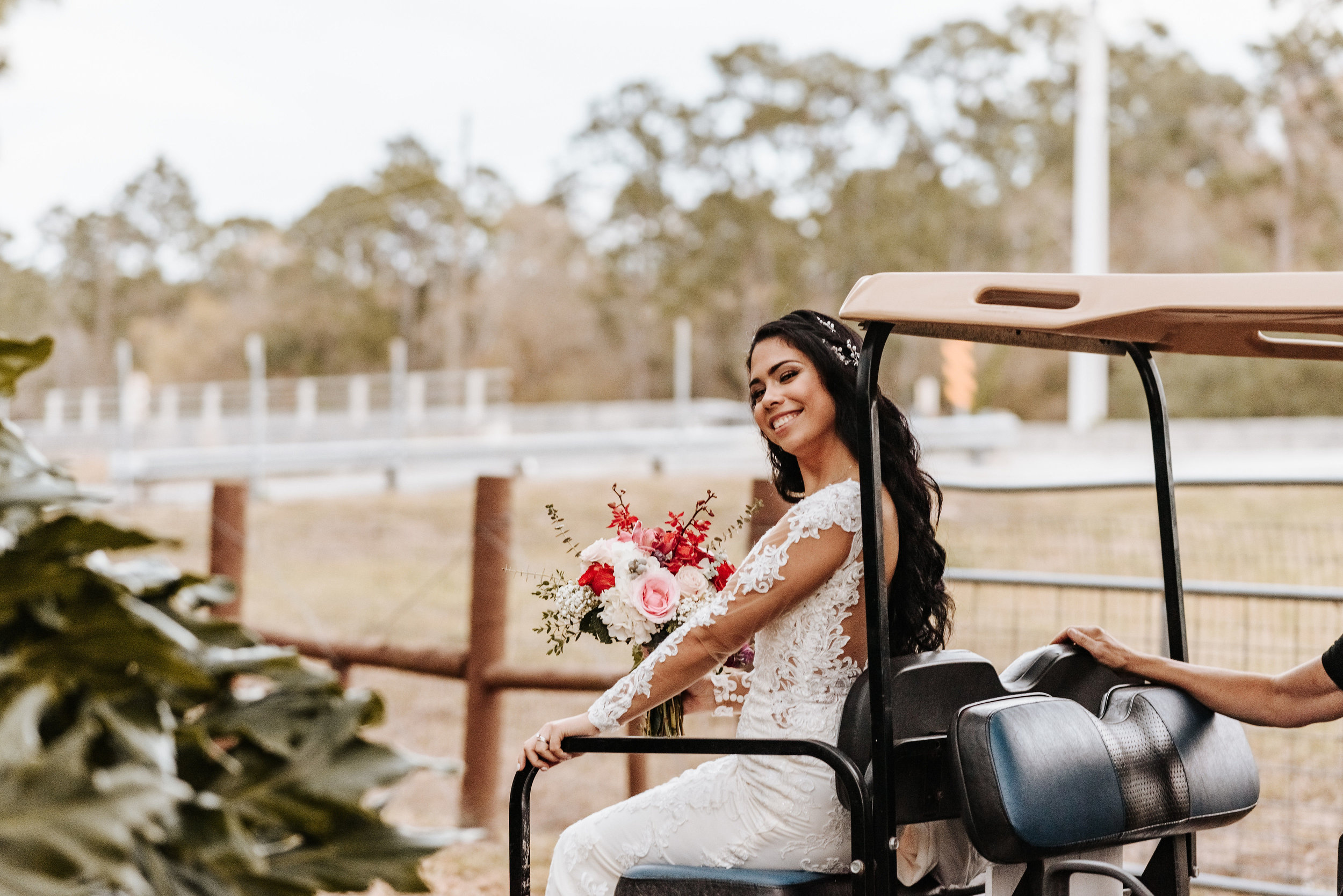 Alexia_Celeste_Wedding_Cielo_Blu_Barn_Photography_by_V_3186.jpg