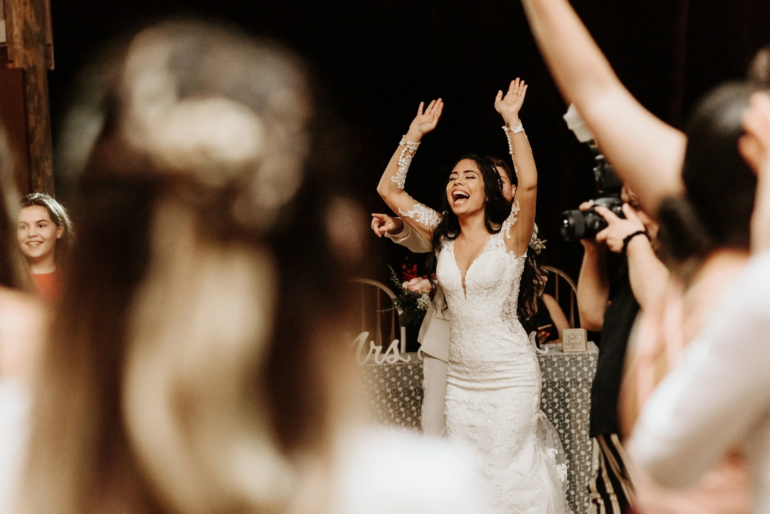 Alexia_Celeste_Cielo_Blu_Barn_Photography_by_V_4169.jpg
