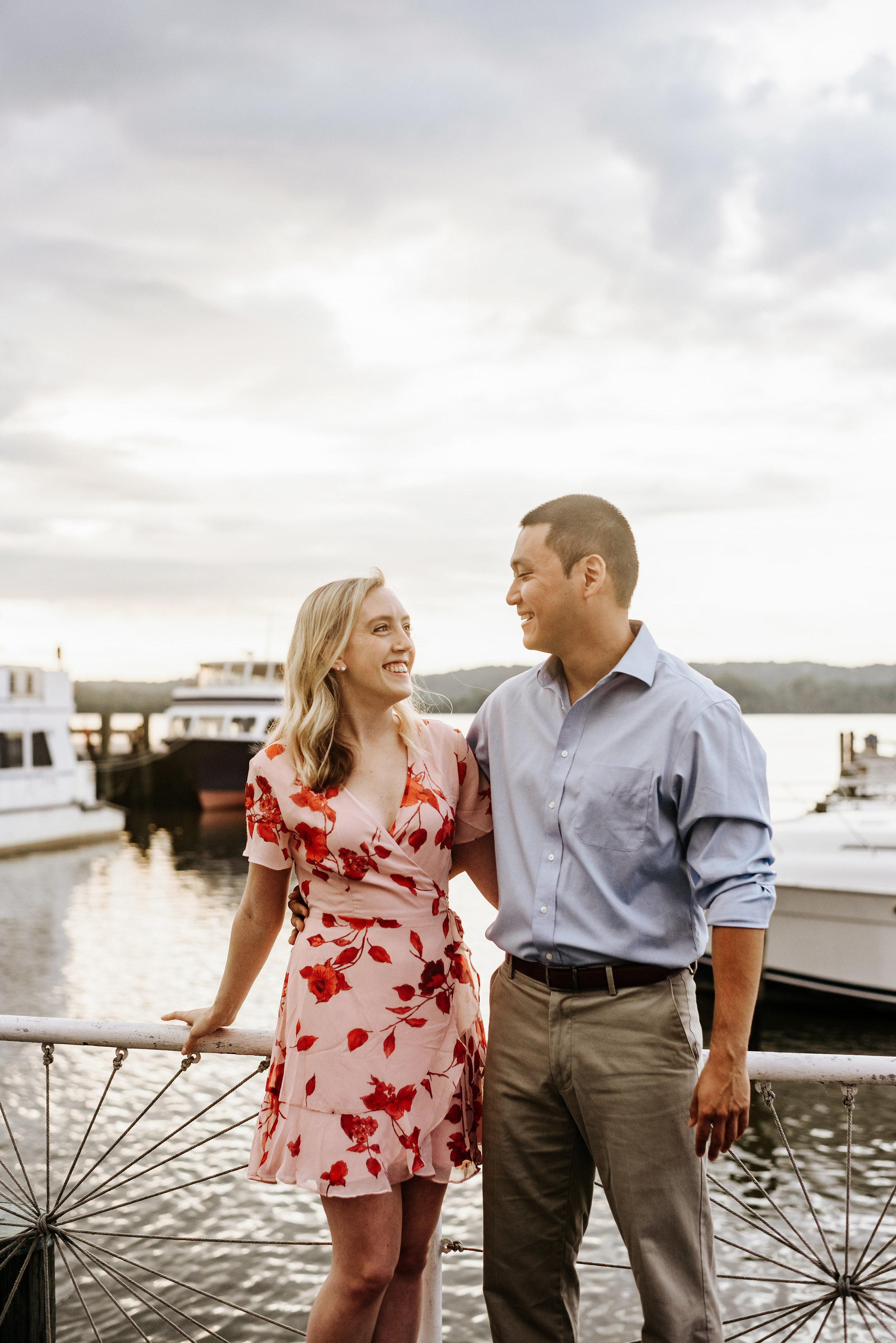 Bella_Alec_Old_Town_Alexandria_Engagement_Session_Photography_by_V_5504.jpg
