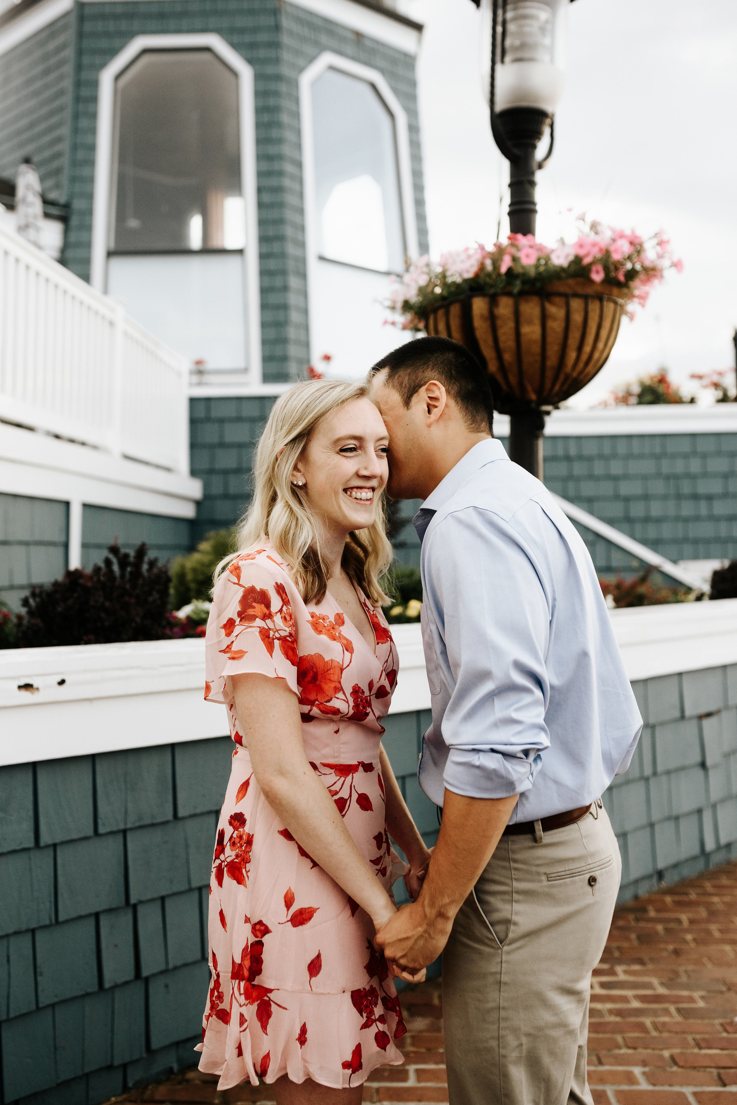 Bella_Alec_Old_Town_Alexandria_Engagement_Session_Photography_by_V_5529.jpg