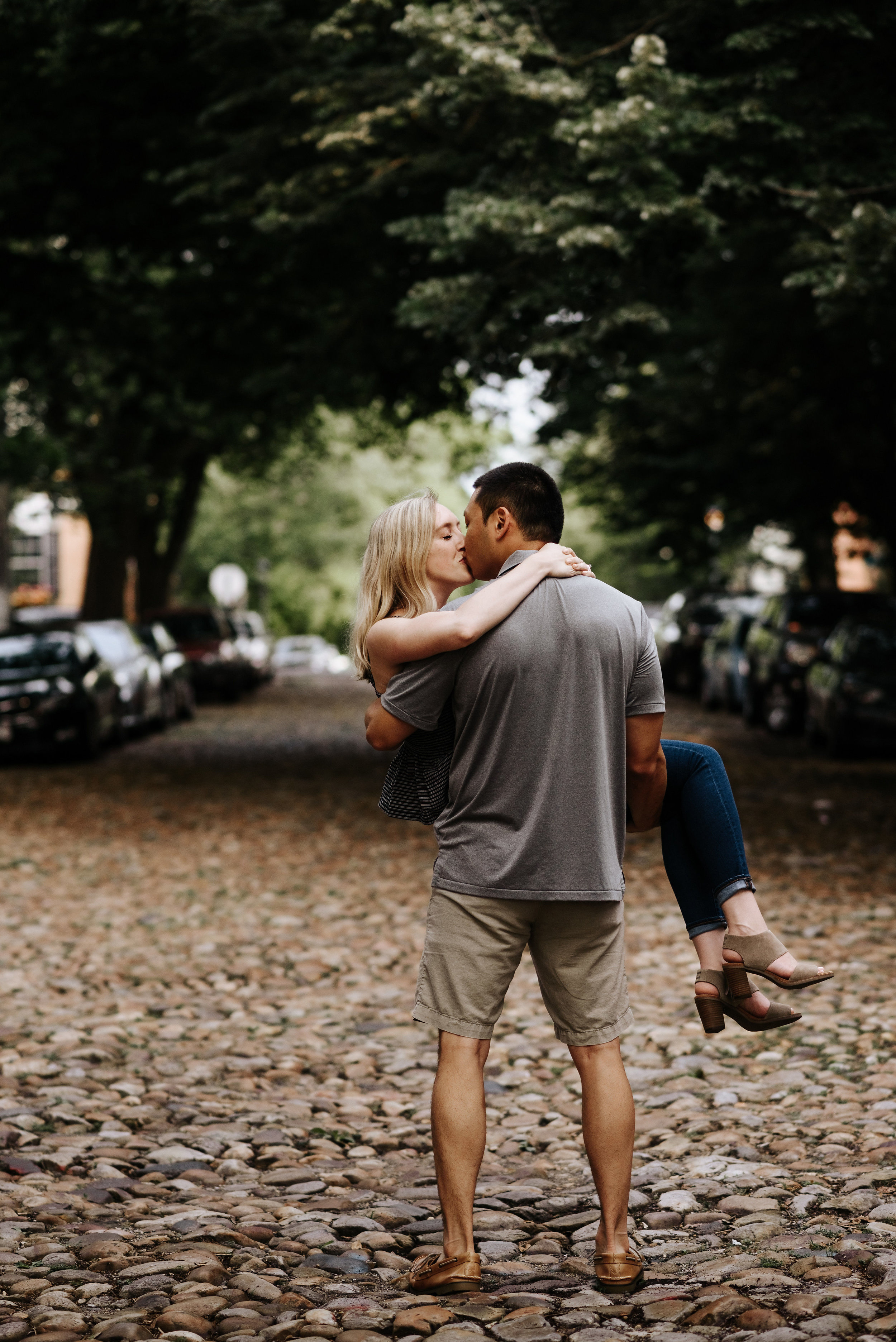 Bella_Alec_Old_Town_Alexandria_Engagement_Session_Photography_by_V_5743.jpg