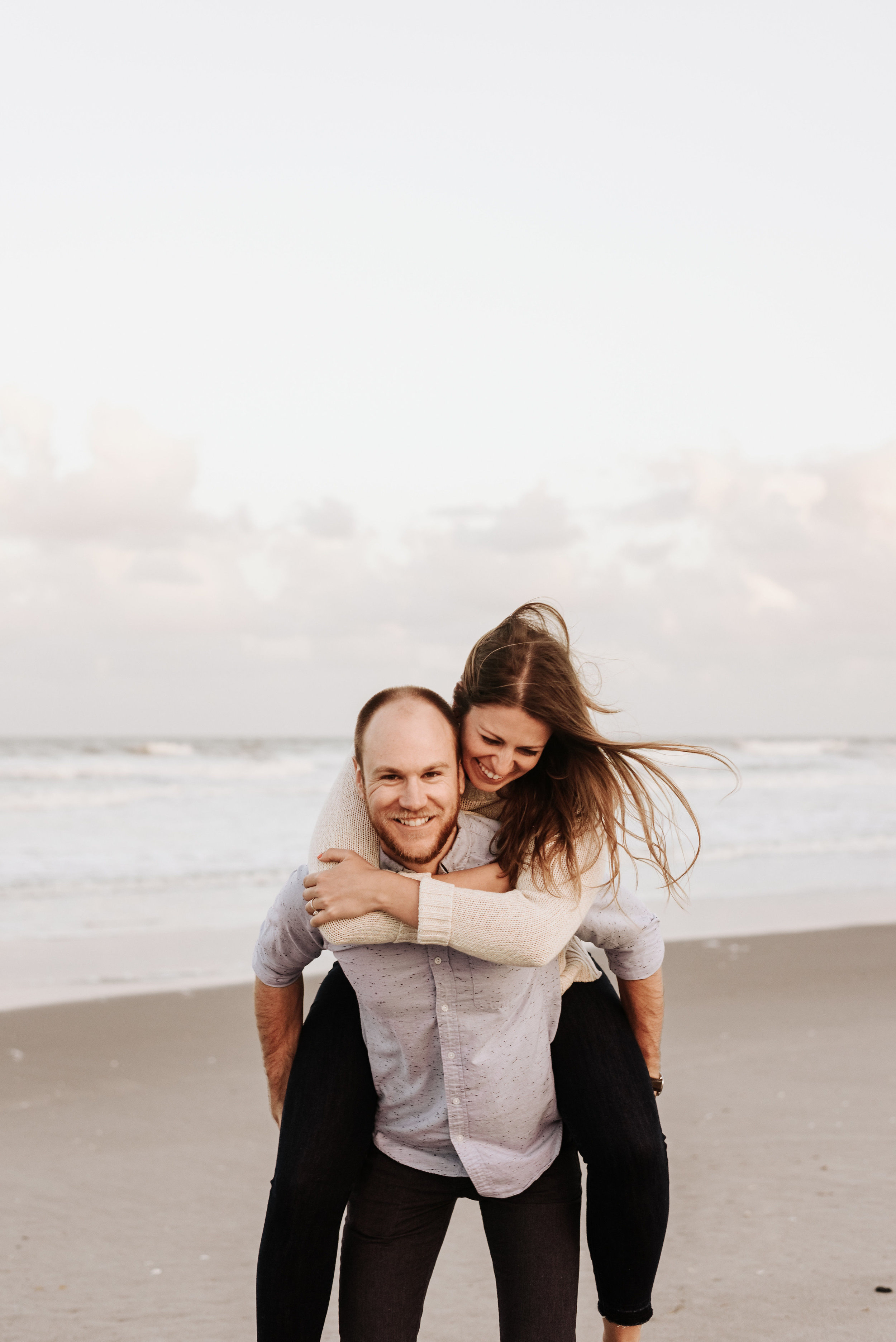 Courtney_Luke_Wedding_Engagement_Session_Cocoa_Beach_Florida_Photography_by_V_4835.jpg