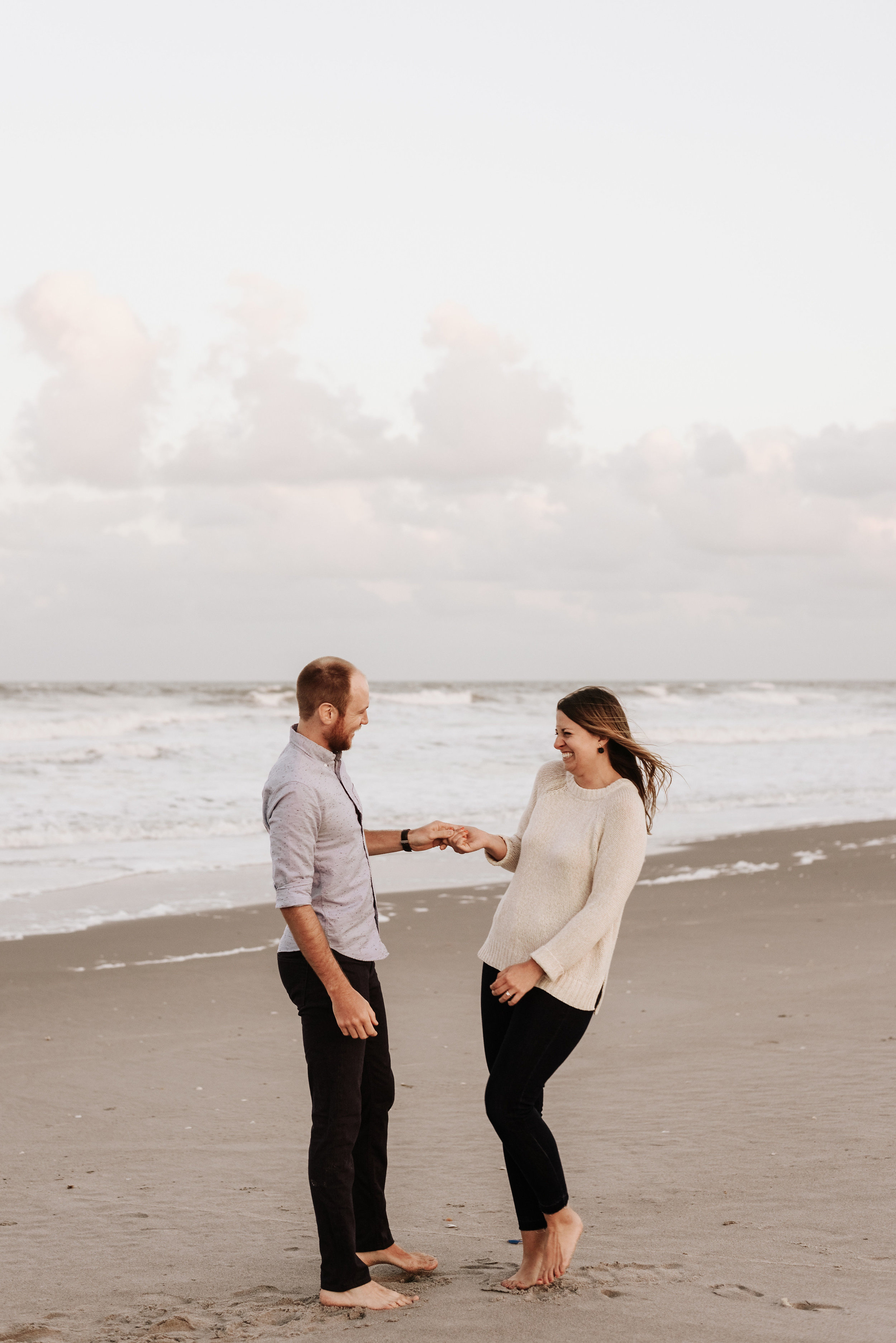 Courtney_Luke_Wedding_Engagement_Session_Cocoa_Beach_Florida_Photography_by_V_4887.jpg