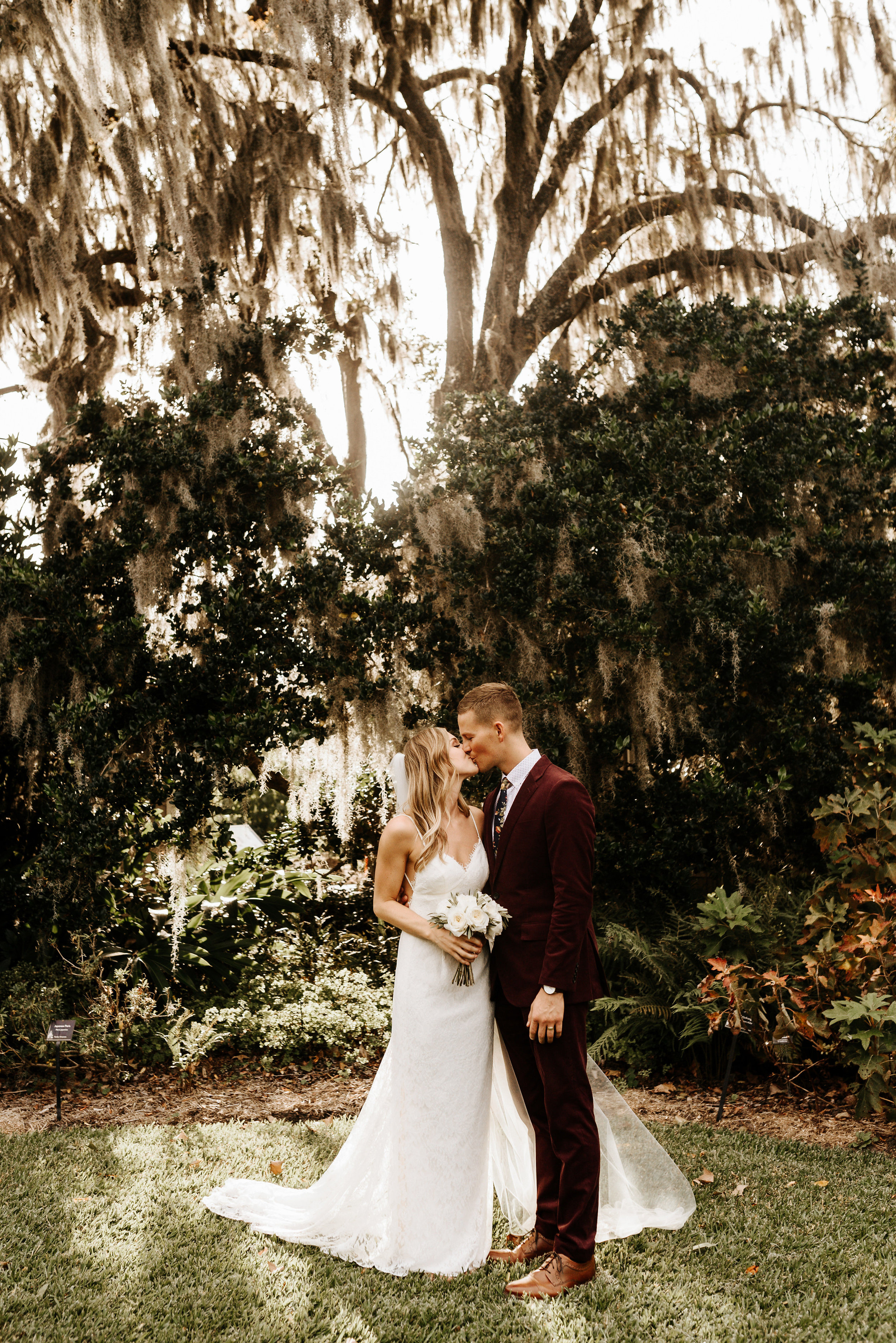 Kourtney_Sean_Savannah_Georgia_Wedding_Wormsloe_Histroic_Site_Coastal_Georgia_Botanical_Gardens_Photography_by_V_4146.jpg