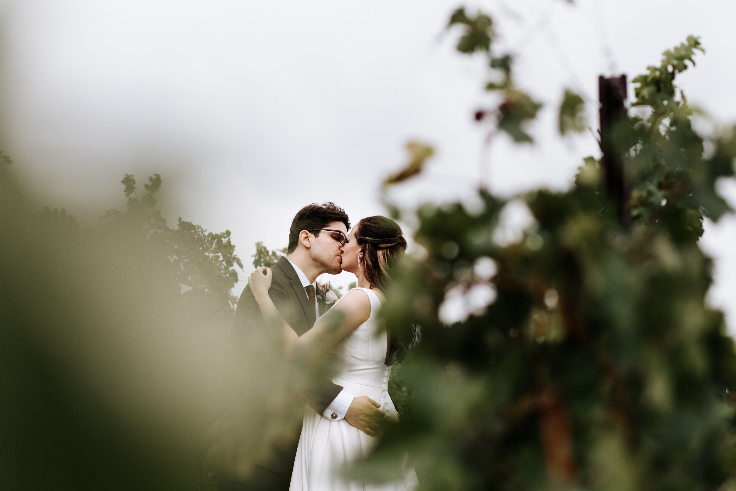 Allison_Nolan_Moss_Vineyards_Wedding_Charlottesville_Virginia_Photography_by_V_34.jpg