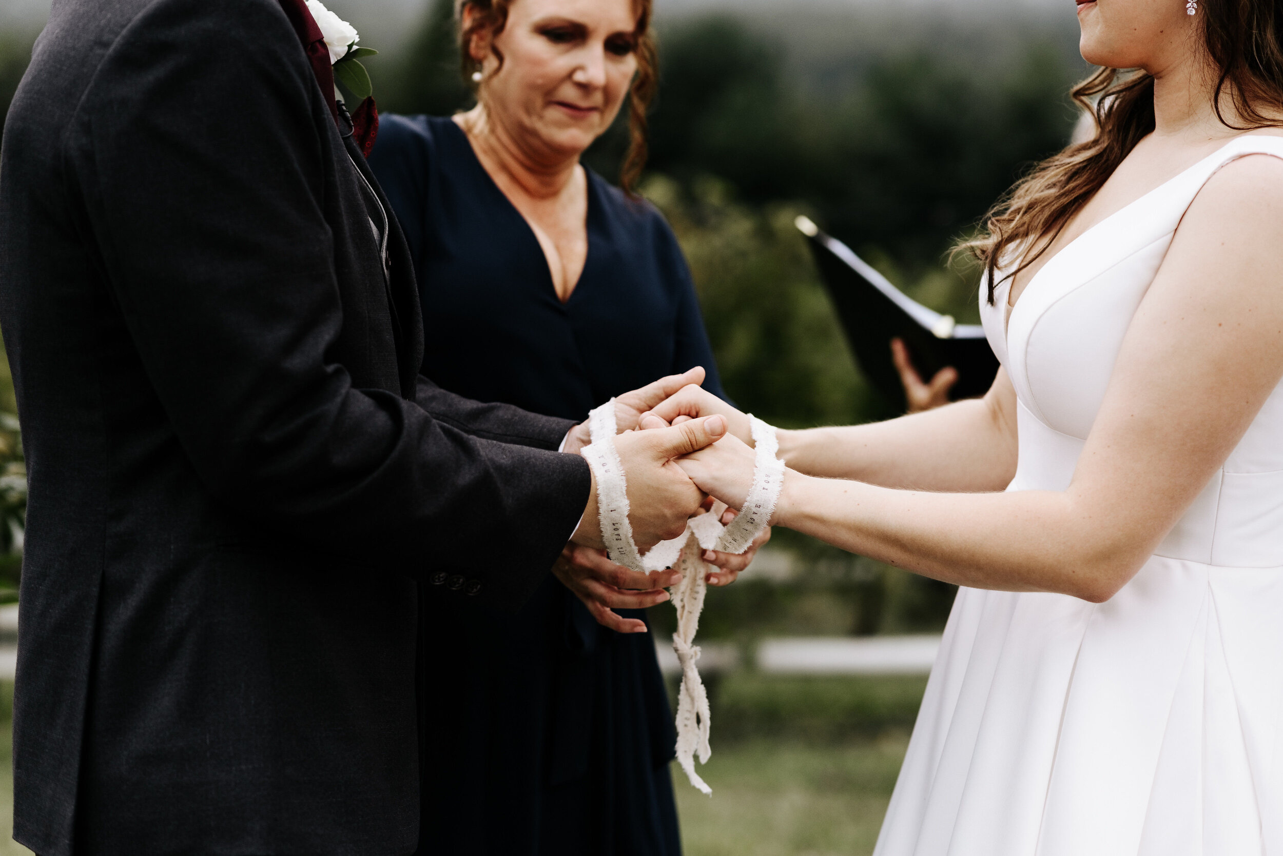 Allison_Nolan_Moss_Vineyards_Wedding_Charlottesville_Virginia_Photography_by_V_48.jpg