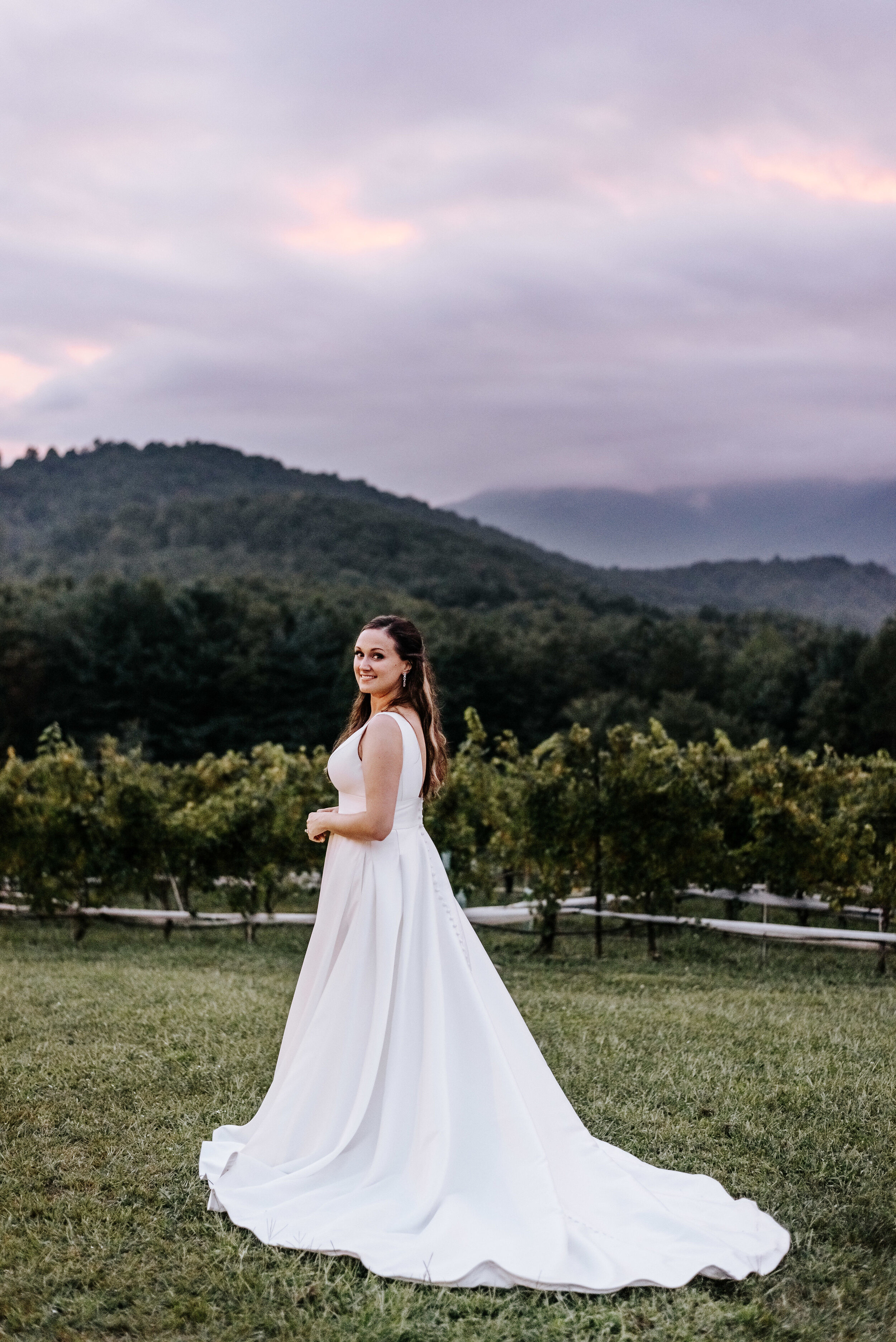 Allison_Nolan_Moss_Vineyards_Wedding_Charlottesville_Virginia_Photography_by_V_73.jpg