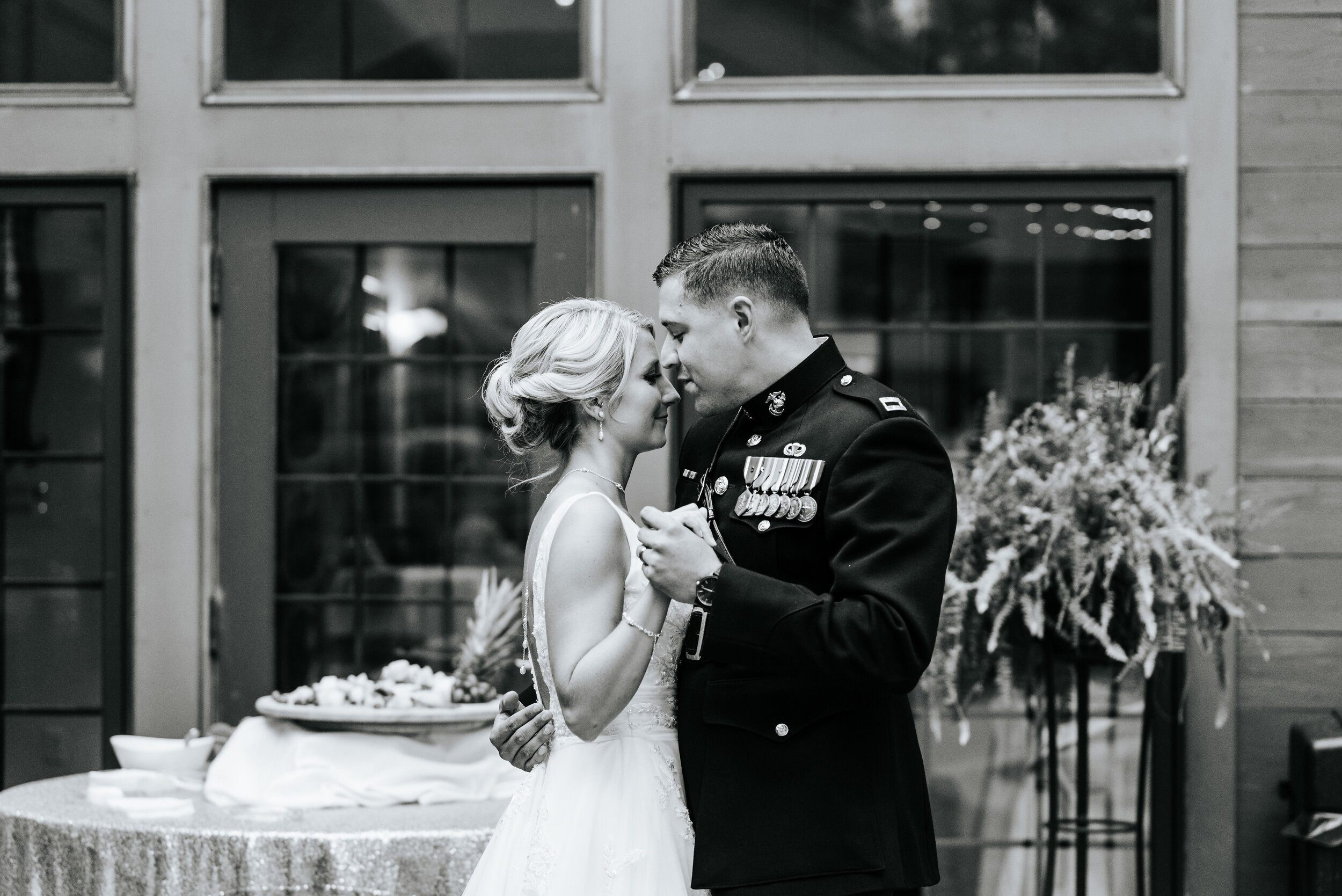 Emily_Mike_Wedding_Celebrations_at_the_Reservoir_Pool_Pavilion_Richmond_Virginia_Wedding_Photographer_Photography_by_V_72.jpg