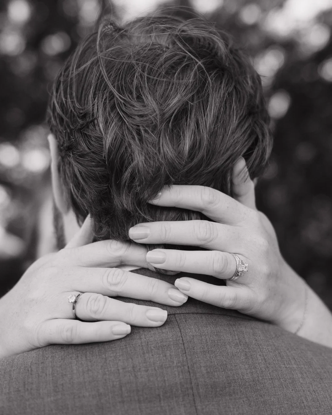 Some favorite moments and details from Amanda and Tyler&rsquo;s magical day at @upthecreekfarms 🍊🧡

#weddingphotography #orlandoweddingphotographer #upthecreekfarmswedding #orlandoweddings #disneyfairytaleweddings #disneywedding