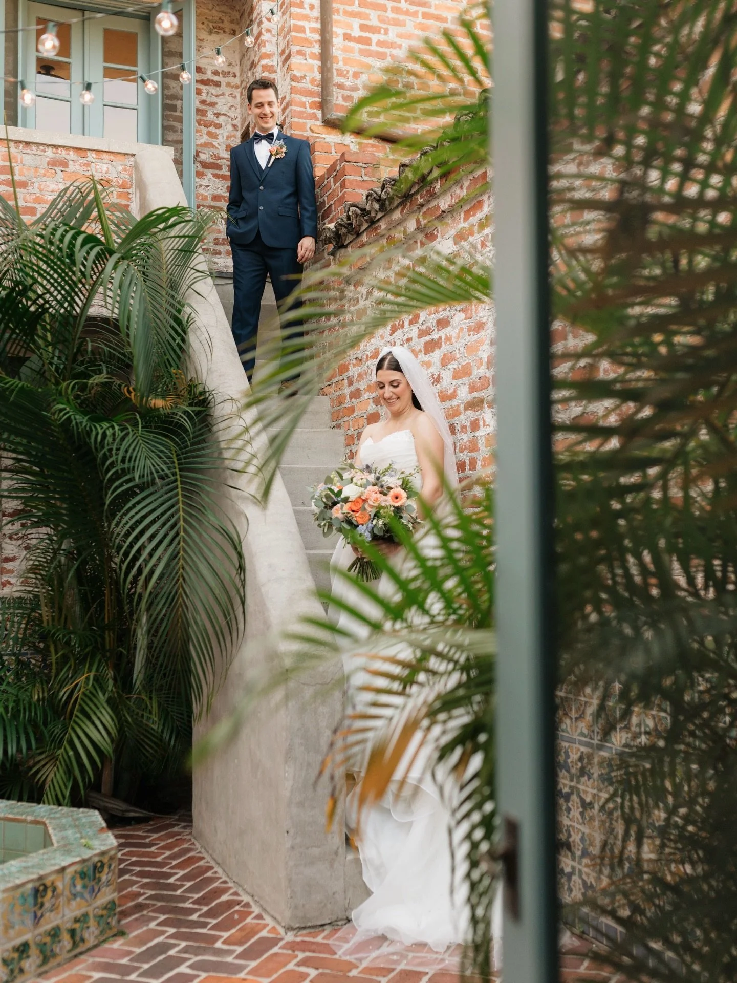 Some quick favorites from Daniela + Pedro&rsquo;s beautiful day! 🥰

#orlandoweddingphotographer #casafeliz #casafelizwedding #orlandoweddings #disneywedding