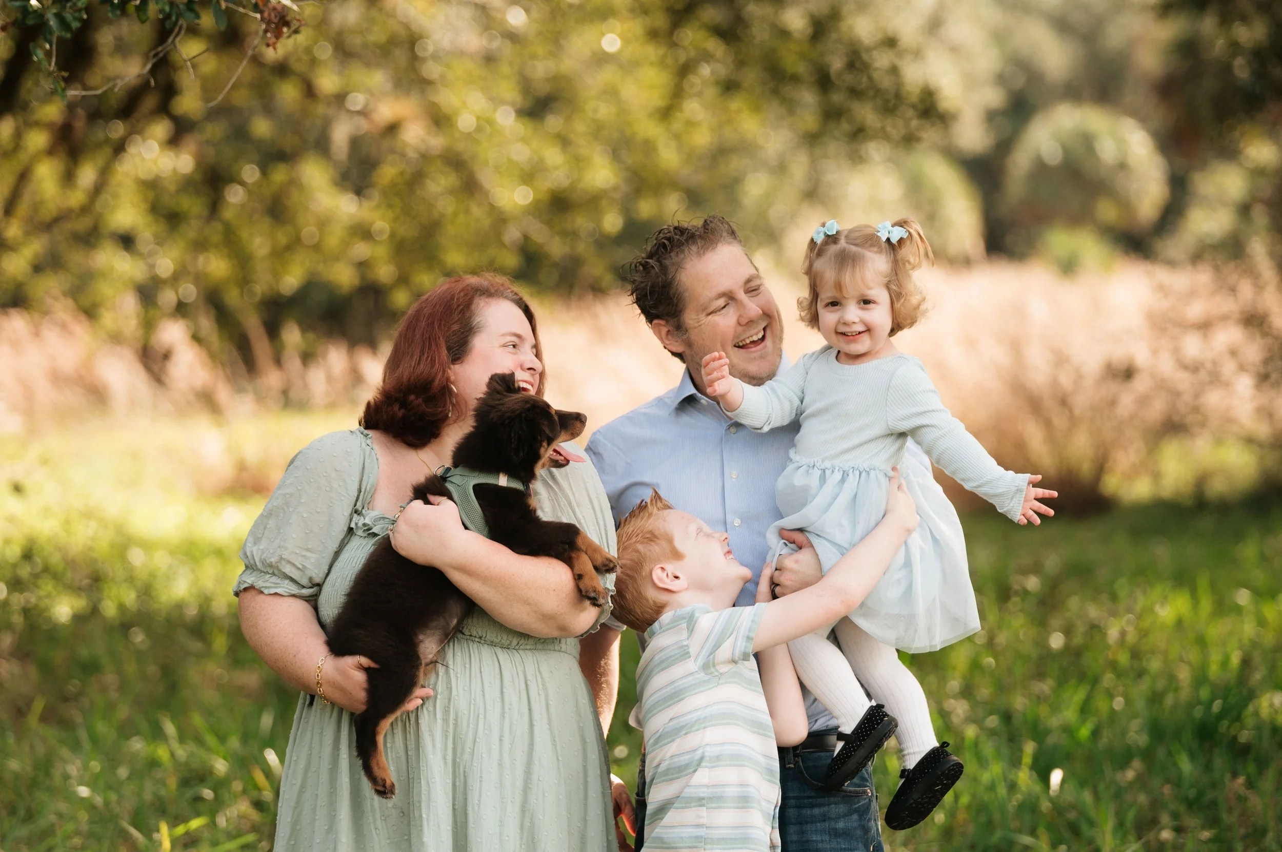 Mitchell-Family-December-2025-Photography-by-V-0038.jpg