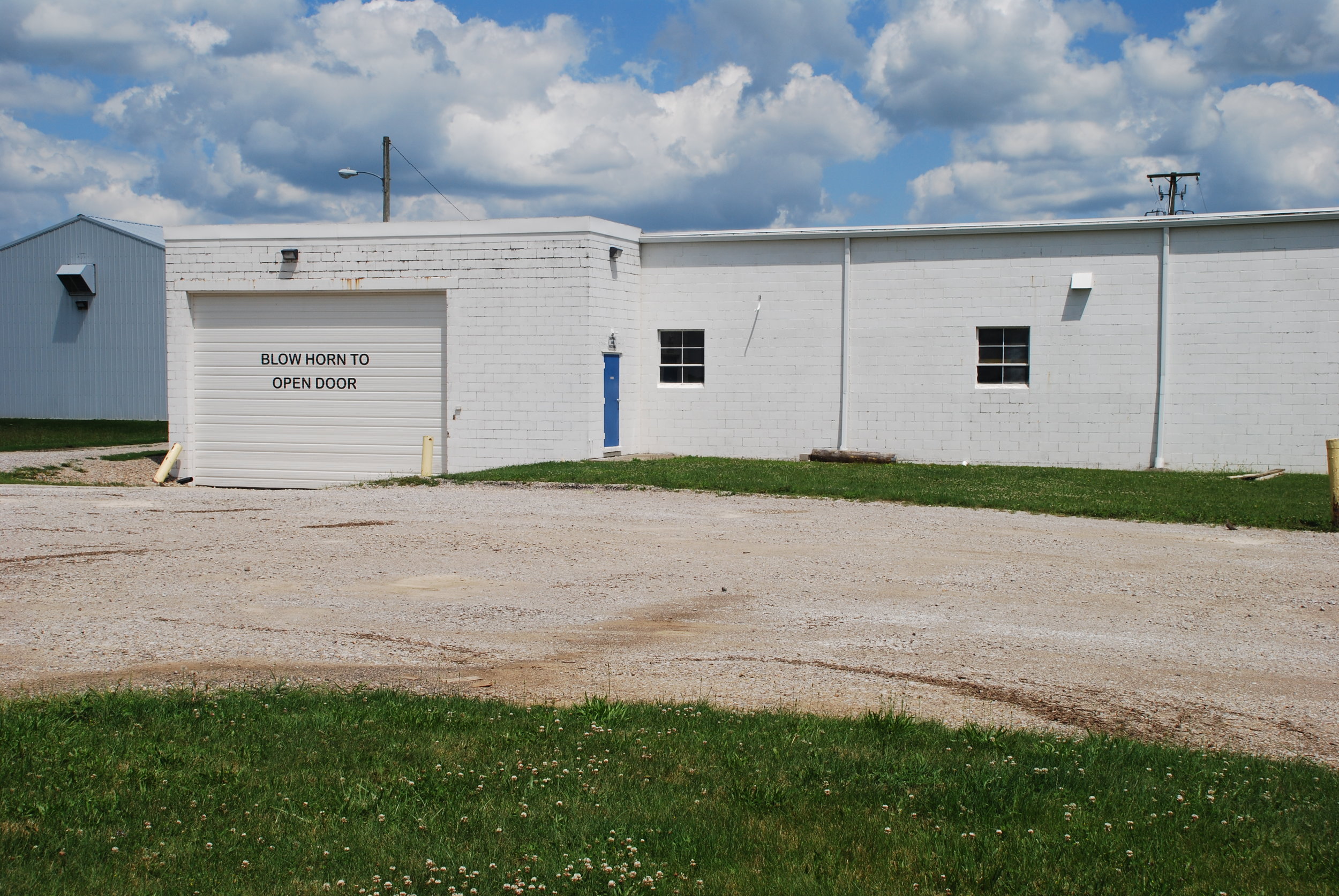 2140 Refugee RD - Photo 007.JPG