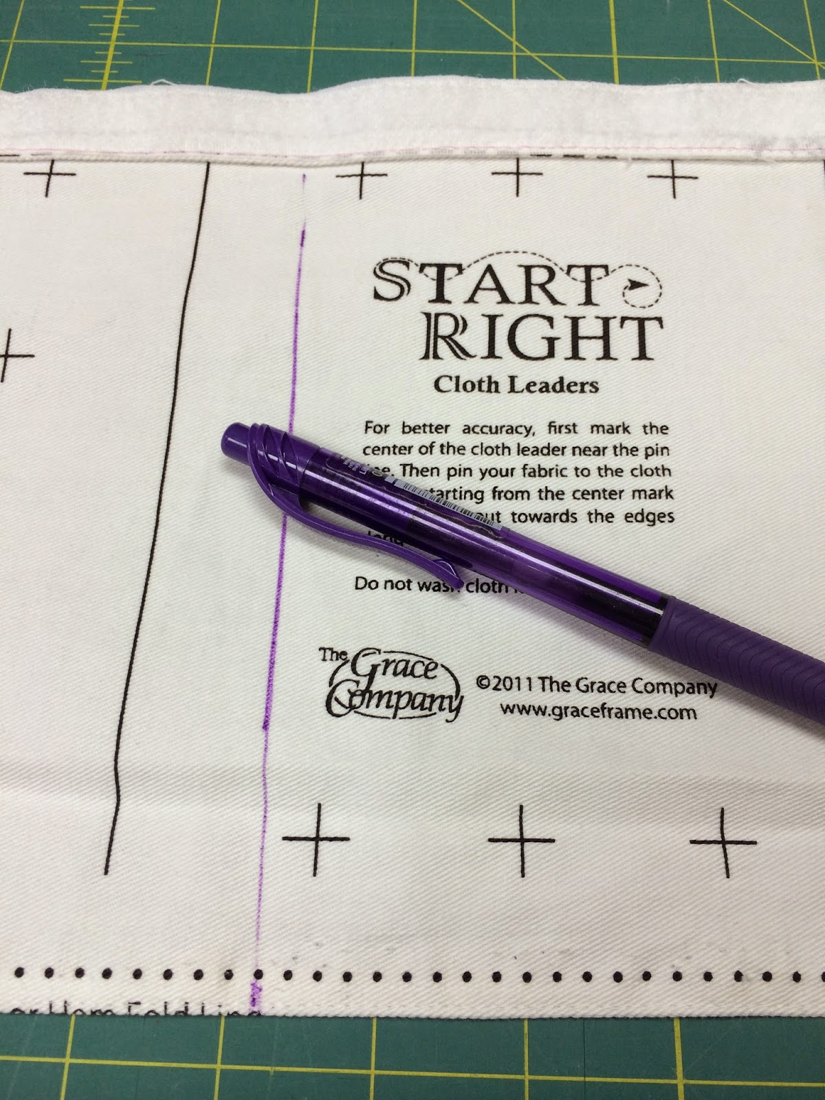 Mark the center of each leader using a fabric pen.