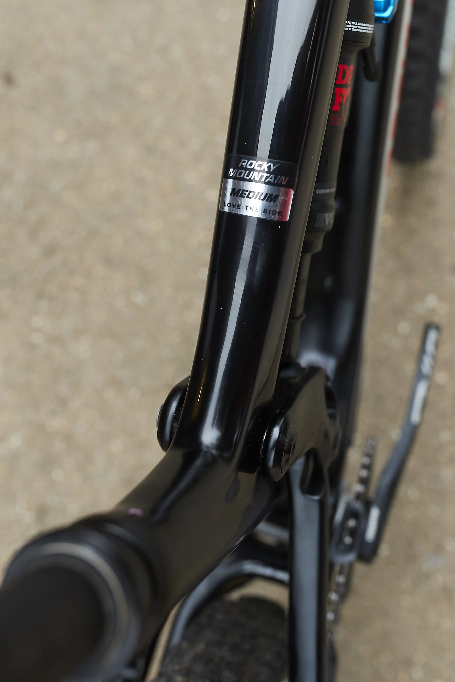 20190625 Rocky Mountain Altitude - M - SilBlkRd - For Sale 3.jpg
