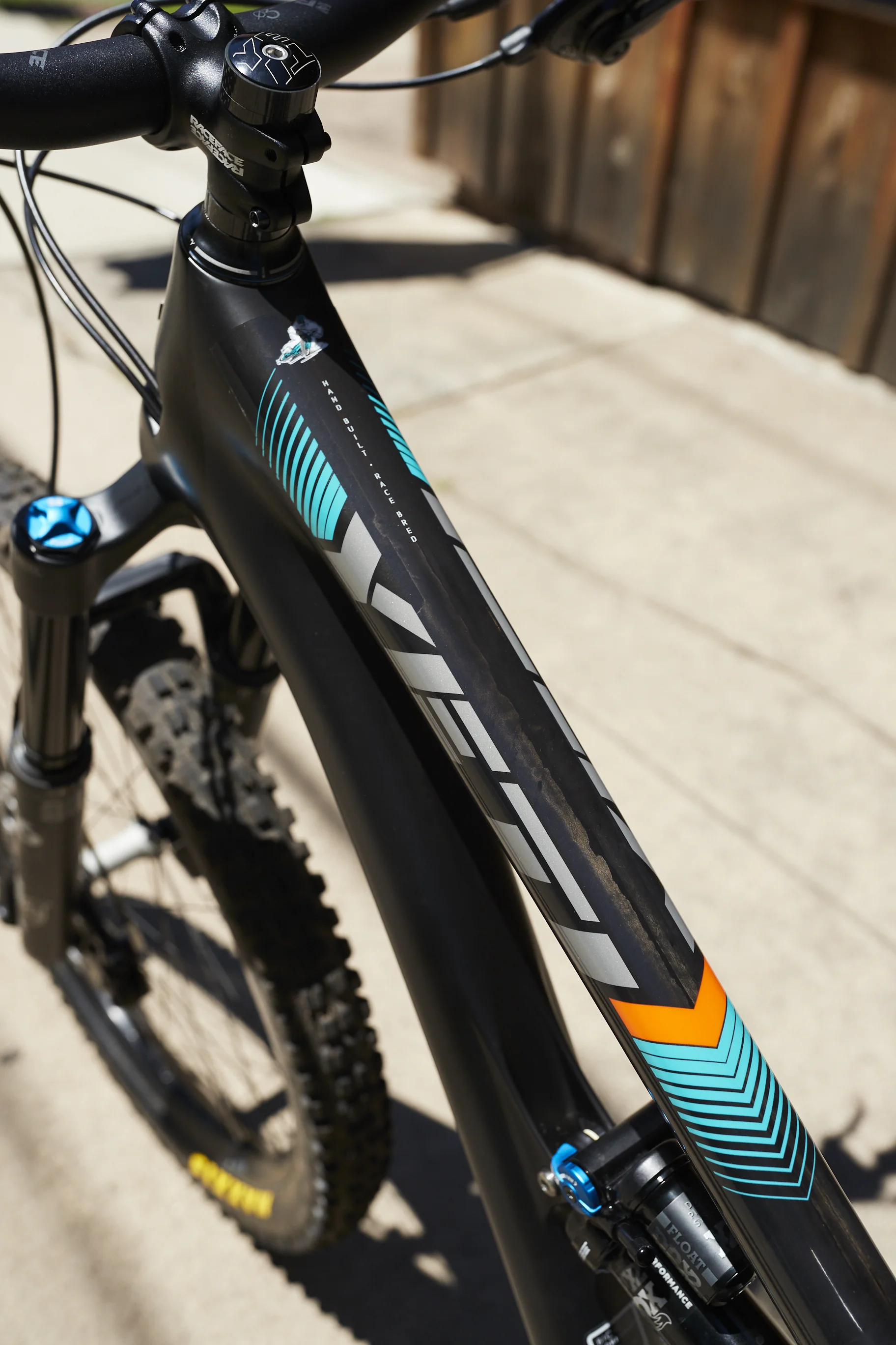 20190701 Yeti SB5 LR - M - Blk 11.jpg