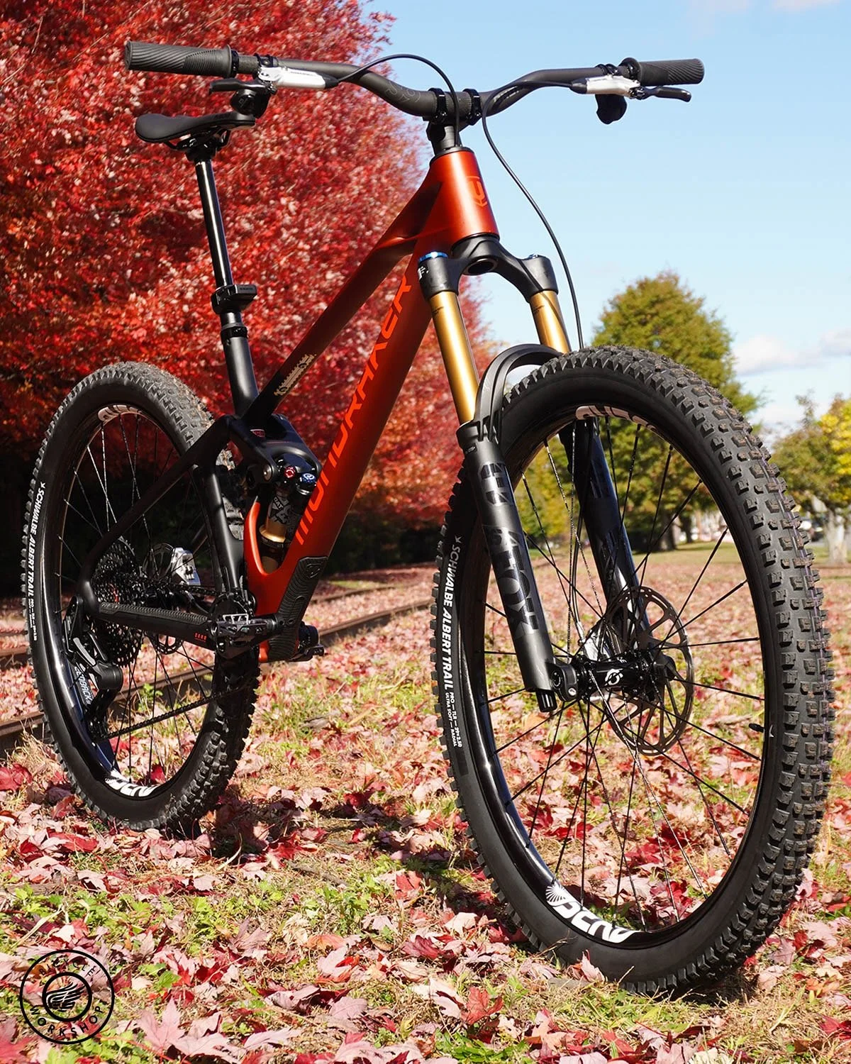 Most folks who demo the Mondraker Foxy, end up buying one. This is our shop favorite these days.
.
.
#bikesdoneright #mondraker #mondrakerfoxy #mondrakerevolution #sramtransmission #foxmtb #onoffparts #berdspokes