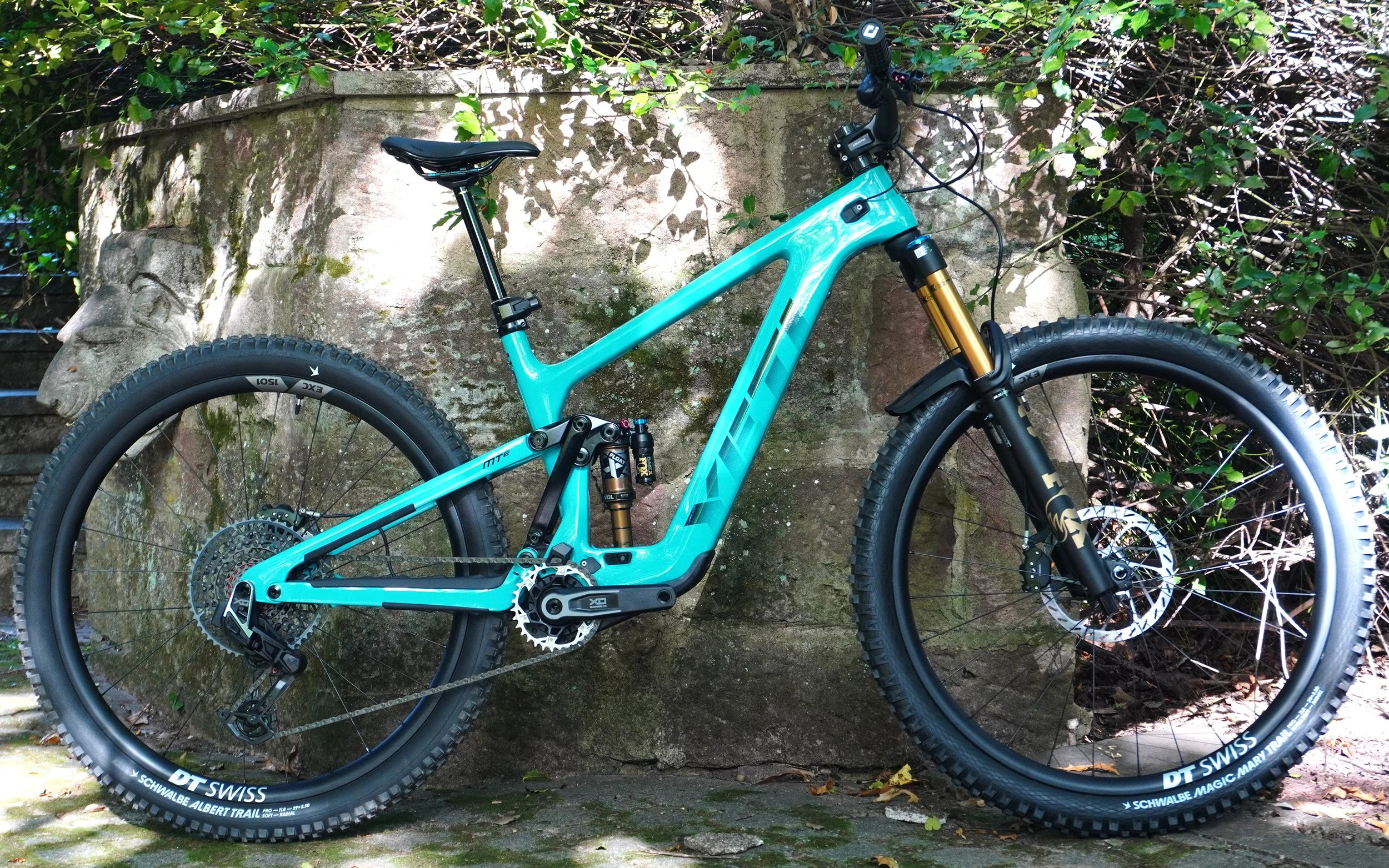 Yeti MTE Turq_12.jpg
