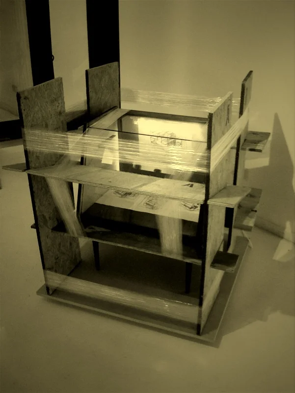 Mueble con pretensiones de estilo (muestra CETOL)