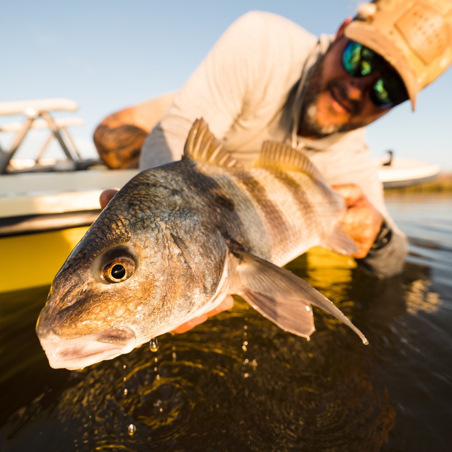 Making memories with each fish caught and released. #catchandrelease
.
#sightcast #sightcasting #sightcastfishing #blackdrum #blackdrumonfly #blackdrumflies #saltwaterflyfishing #flyfishing #skifflife #flyfishingsaltwater #saltwaterflies #onthefly #s