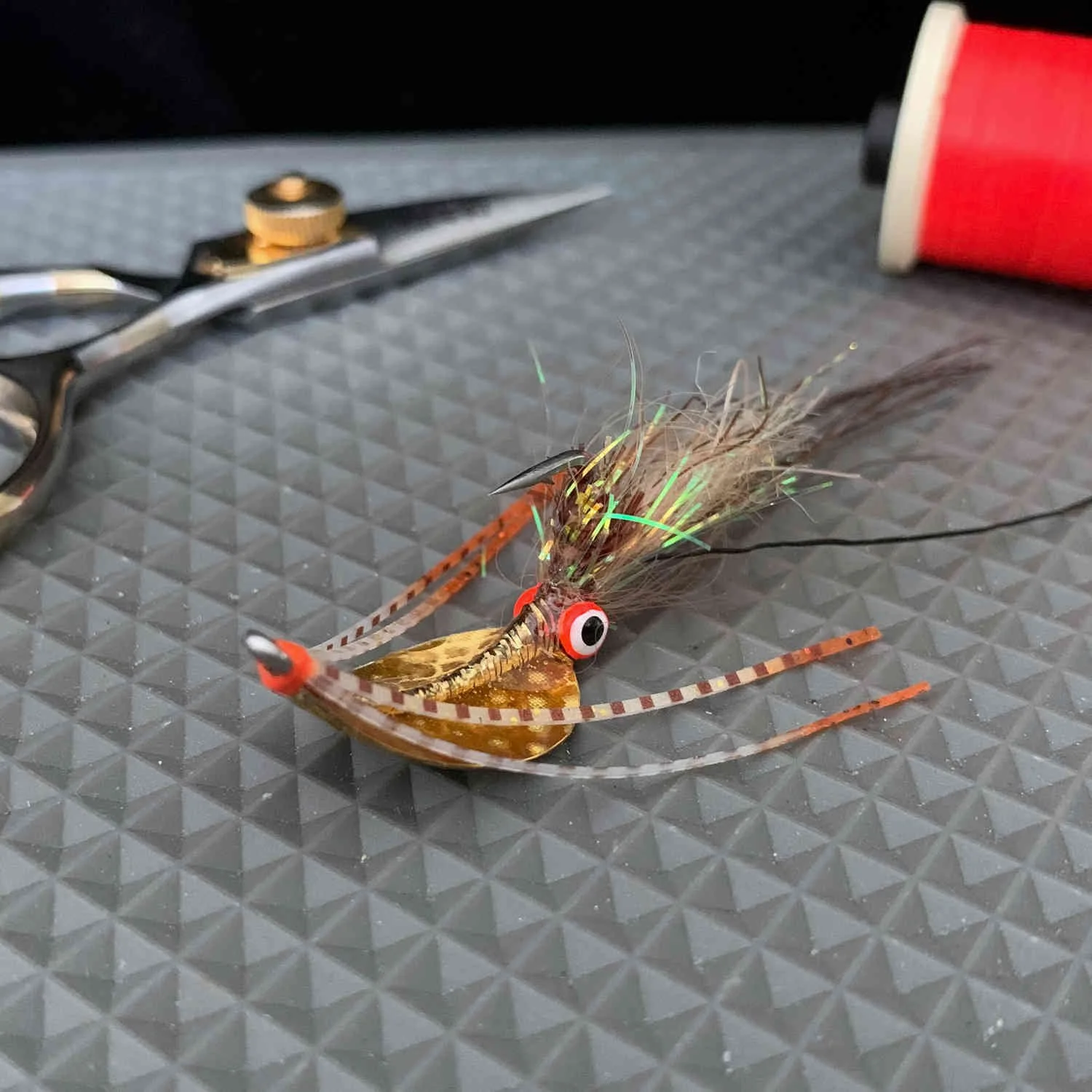 How To: Tying the Shrimpadillo