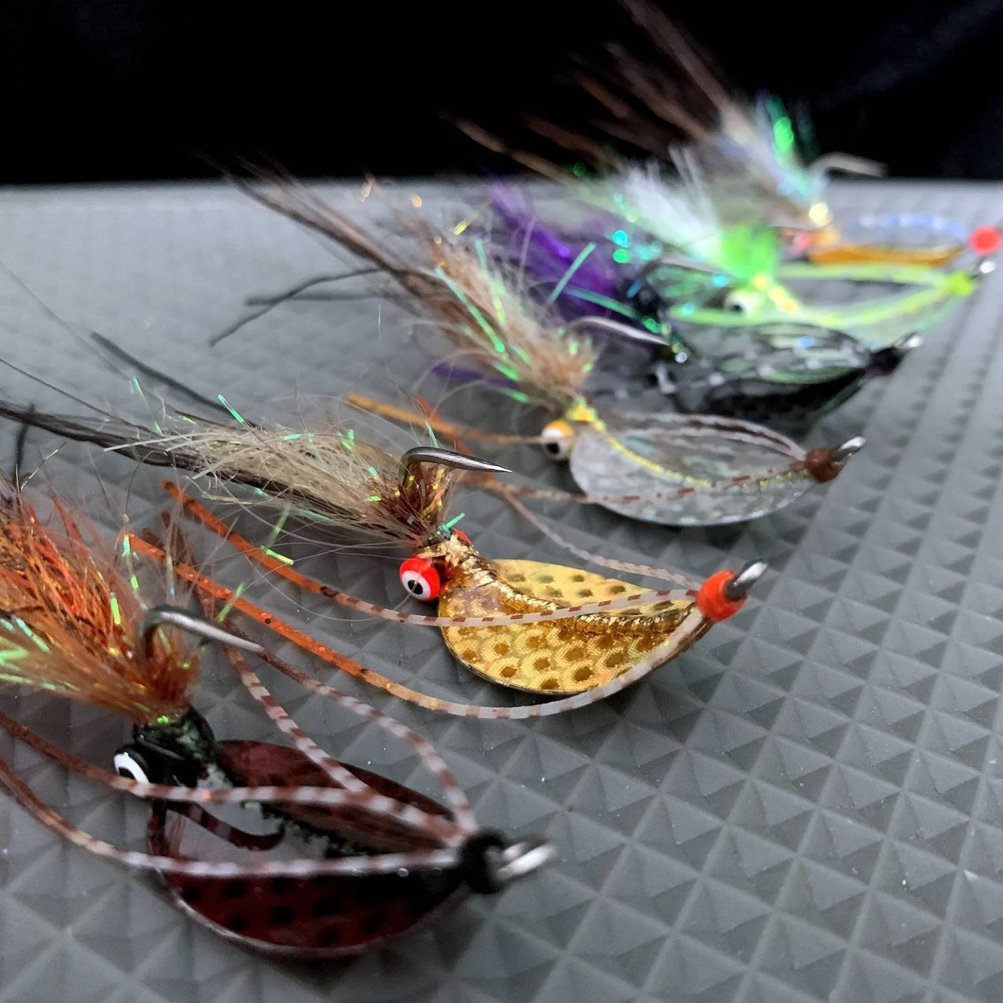 We just dropped a few special Shrimpadillo colors &mdash; available now while they last! Once they&rsquo;re gone, they&rsquo;re gone.
Stock up now before these limited edition colors disappear. 
- Silver
- Copper/Darkened Bronze
- Chartreuse/Silver
-