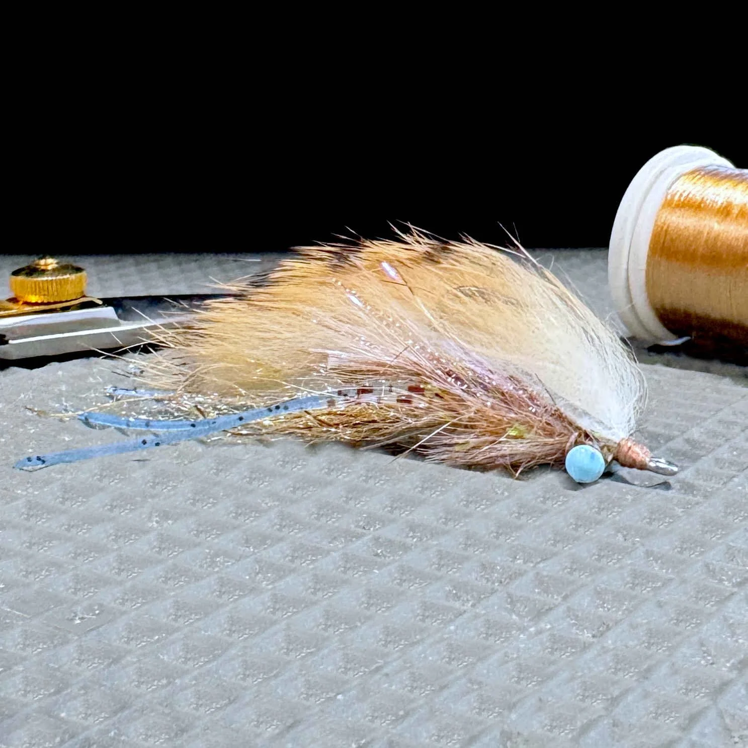 Marsh Mohawk Redfish Fly Tan Blue