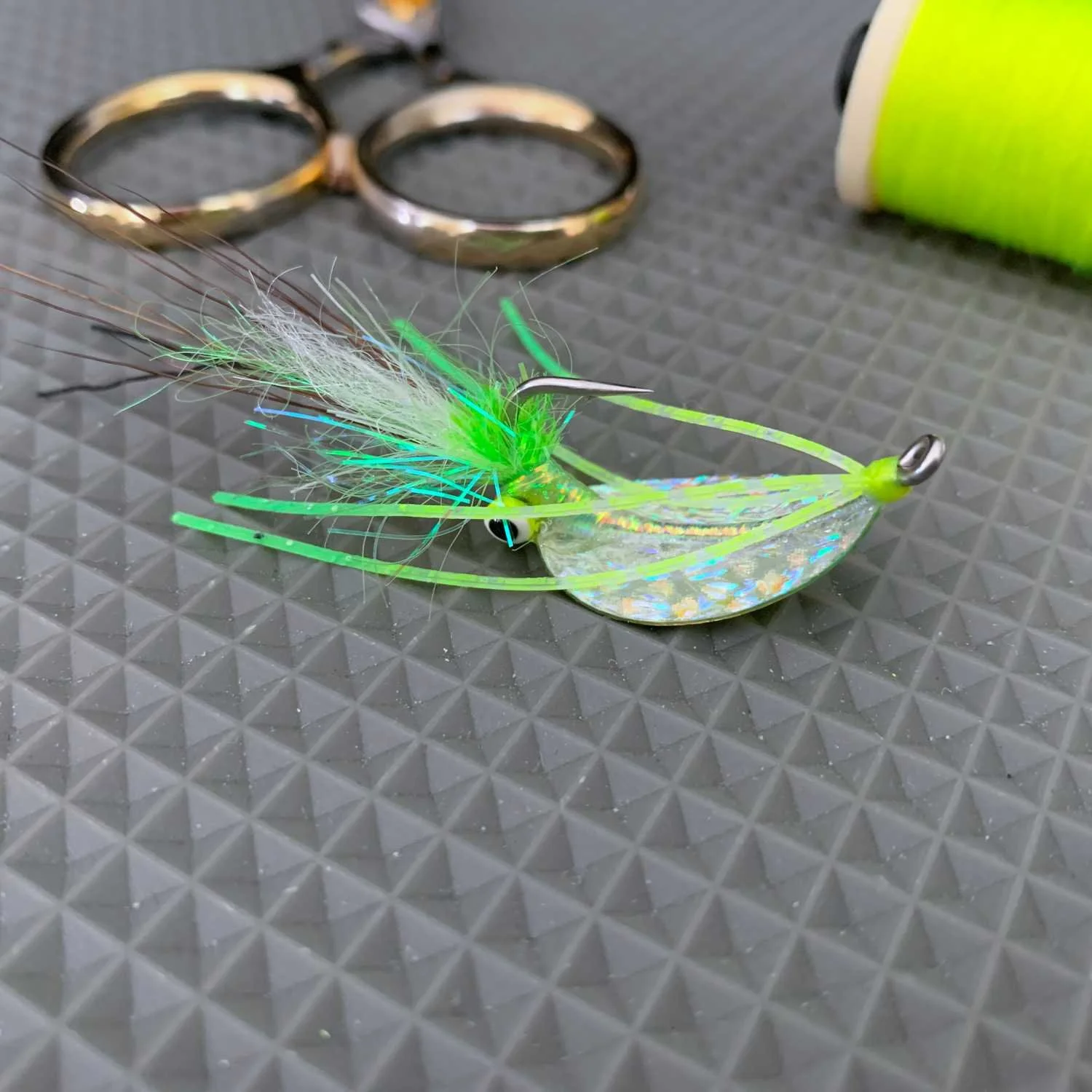 Shrimpadillo V1 Silver Chartreuse 1500.JPG