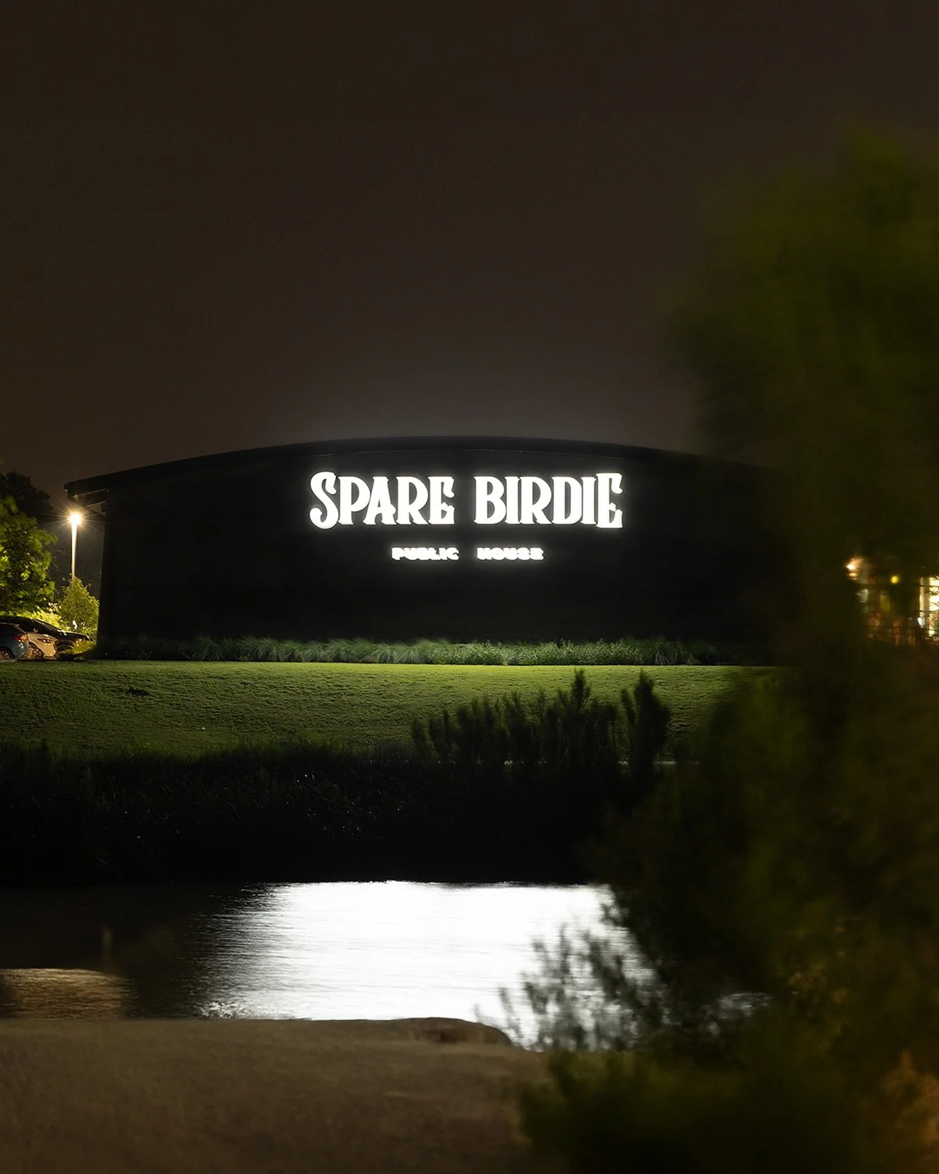 The Spare Birdie sign was designed to stand out in both scale and presence—measuring 29.5 feet long and 6+ feet tall, it anchors the brand with bold typography and an illuminated face that shines day or night. Every detail, from its size to its