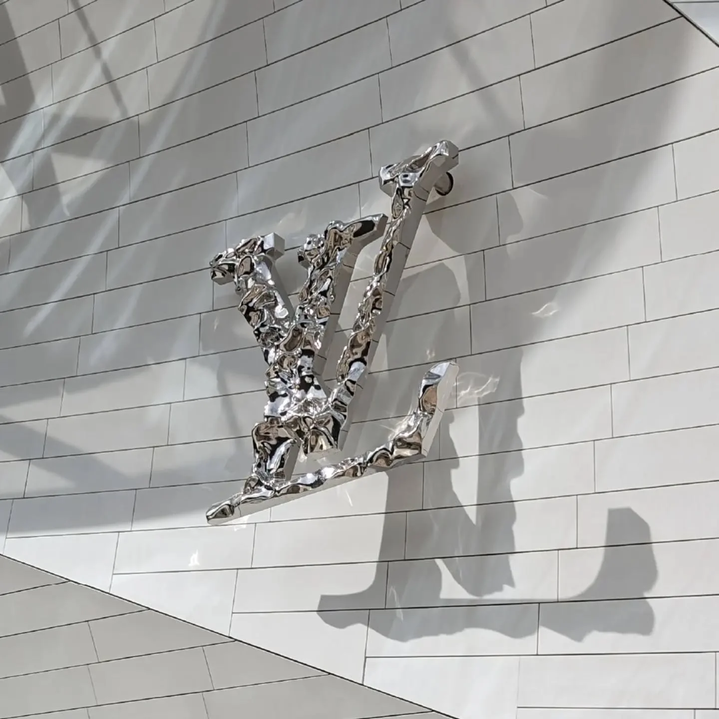Sign spotting in Paris has confirmed that every detail matters.⁠
⁠
From elegant storefront lettering to iconic metro signage, the city demonstrates how every detail; texture, sheen, color, material, and placement intentionally work with the architect