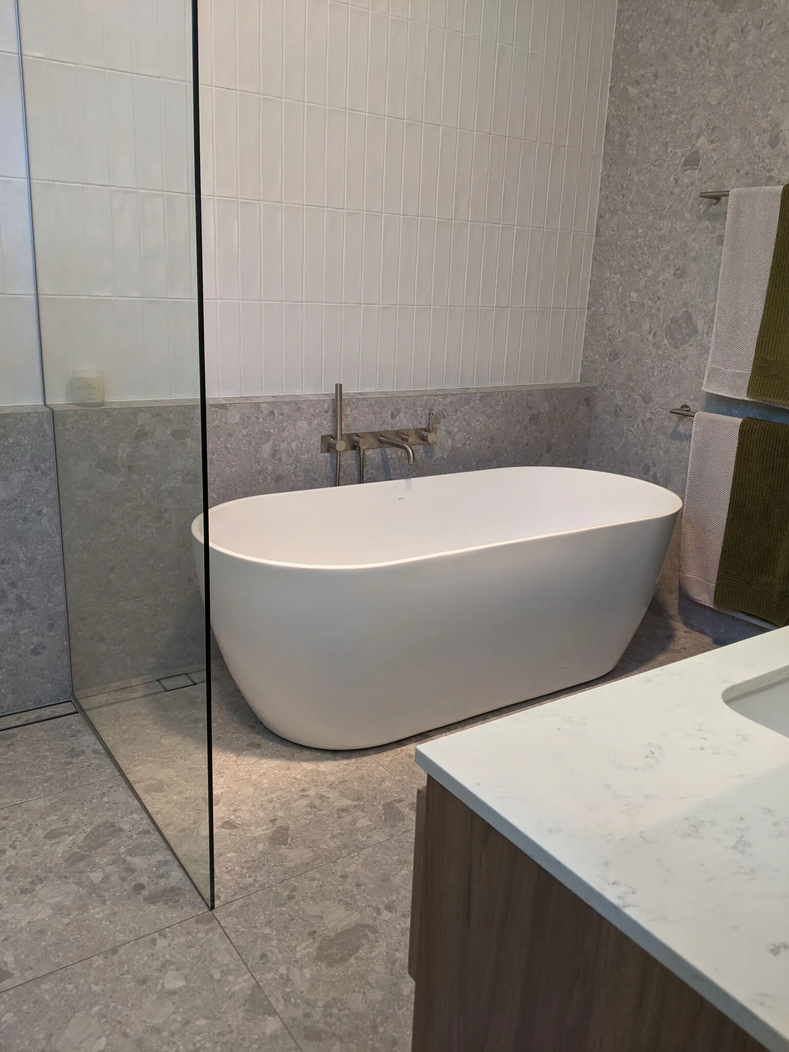 Bathroom 3.jpg