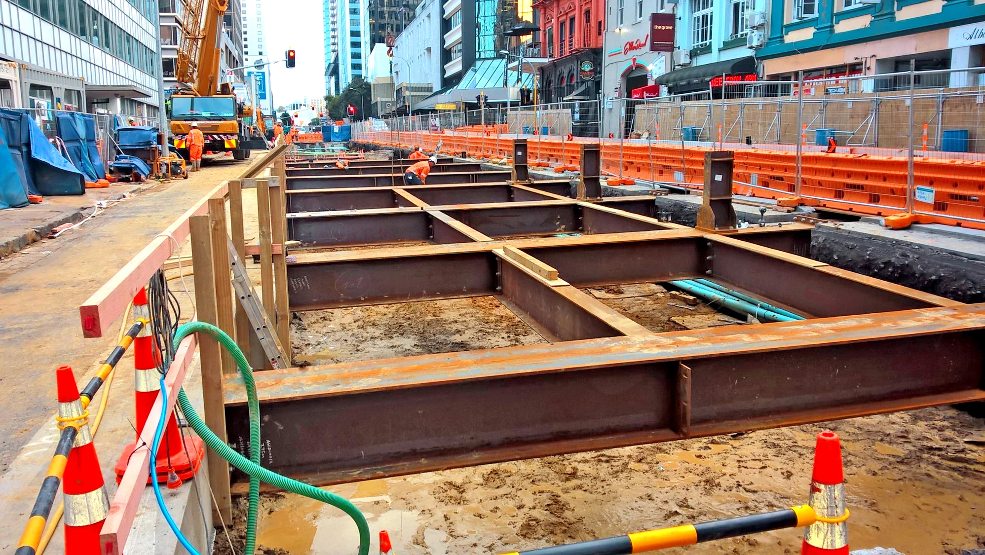 Early CRL construction in Albert Street