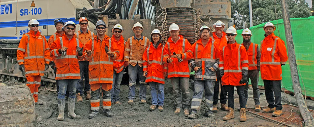 Workers after Gomers last pile